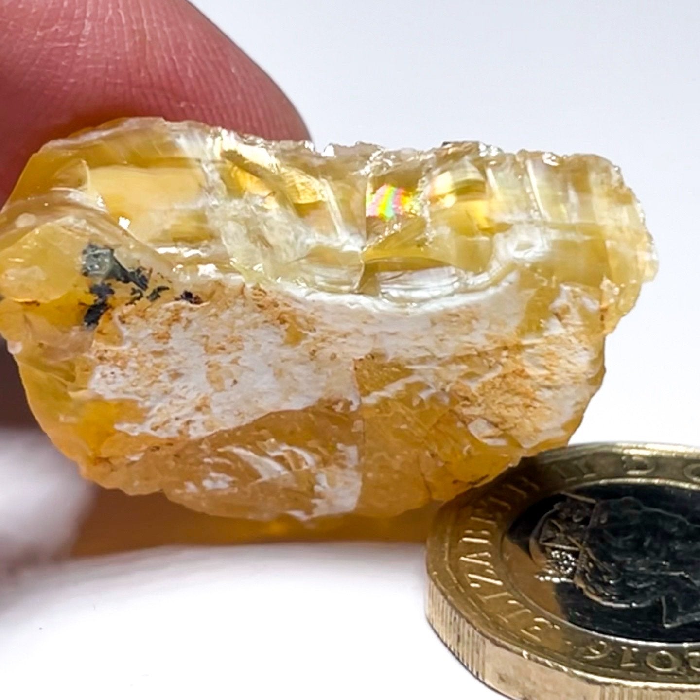 46.74Ct Opal Tanzania Untreated Unheated From A 1999 Deposit Chatoyant (Pearly Cats-Eye Effect)