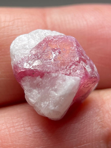 18.10Ct Mahenge Spinel Crystal Tanzania. Untreated Unheated