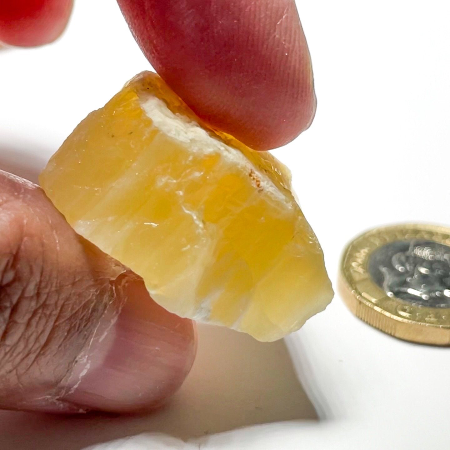 72.41Ct Opal Tanzania Untreated Unheated From A 1999 Deposit Chatoyant (Pearly Cats-Eye Effect)