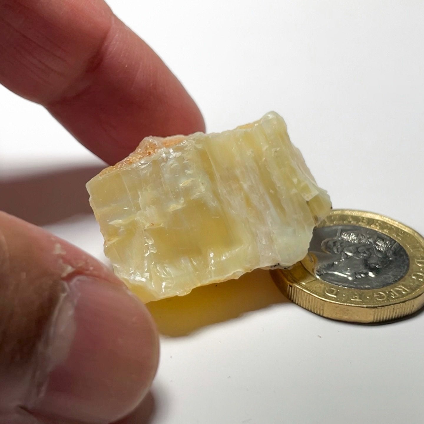 62.69Ct Opal Tanzania Untreated Unheated From A 1999 Deposit Chatoyant (Pearly Cats-Eye Effect)