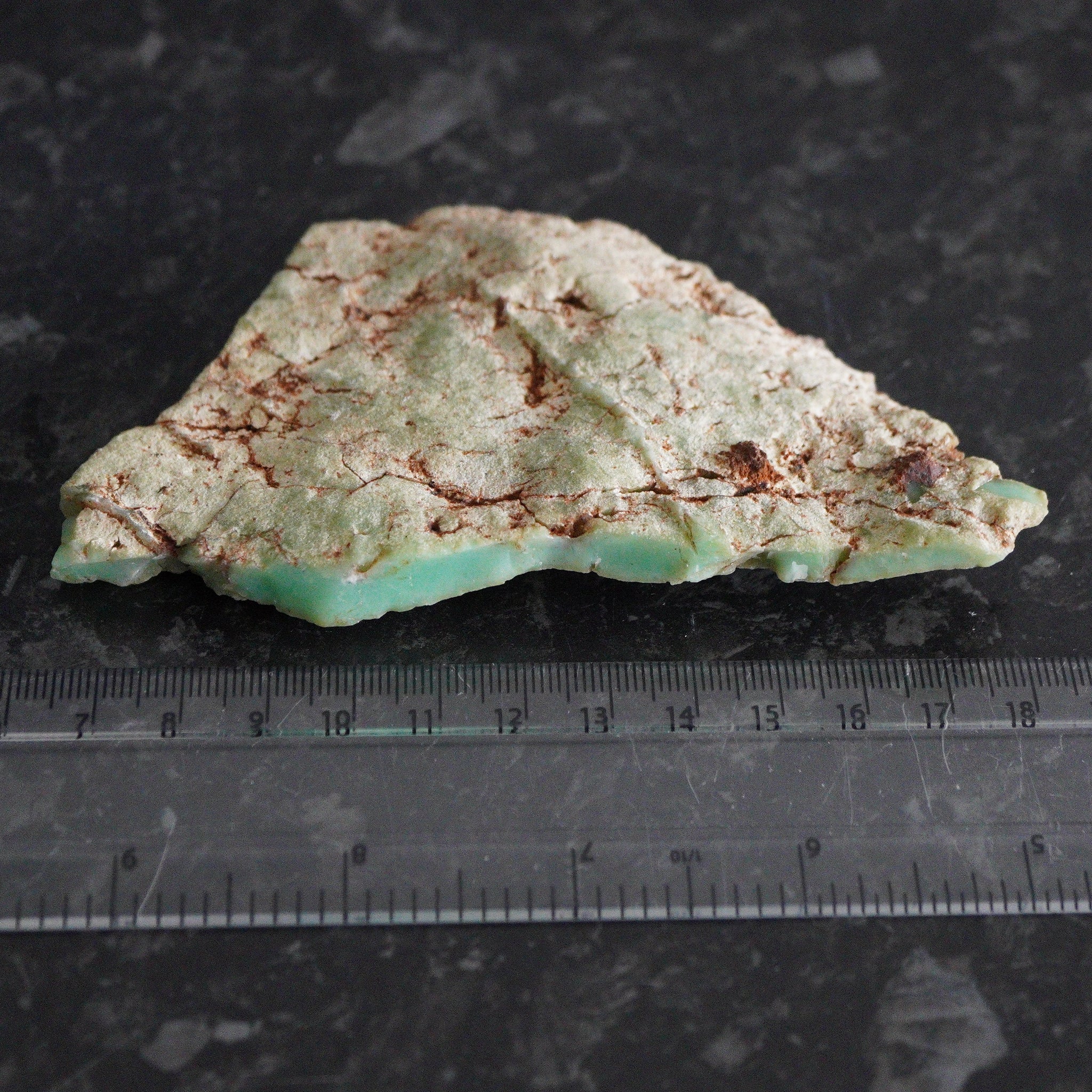 90.80Gm Flattish Chrsoprase Tanzania