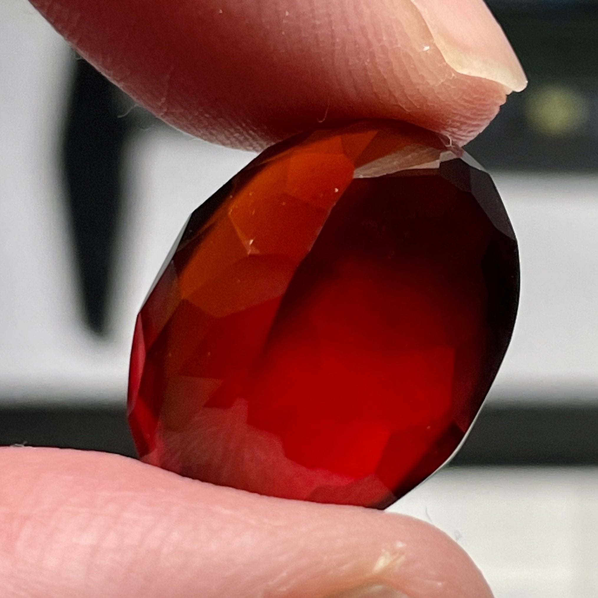 22.88Ct Hessonite Garnet Tanzania Untreated Unheated. 19 X 14 9.1 Mm. Use Either Side.