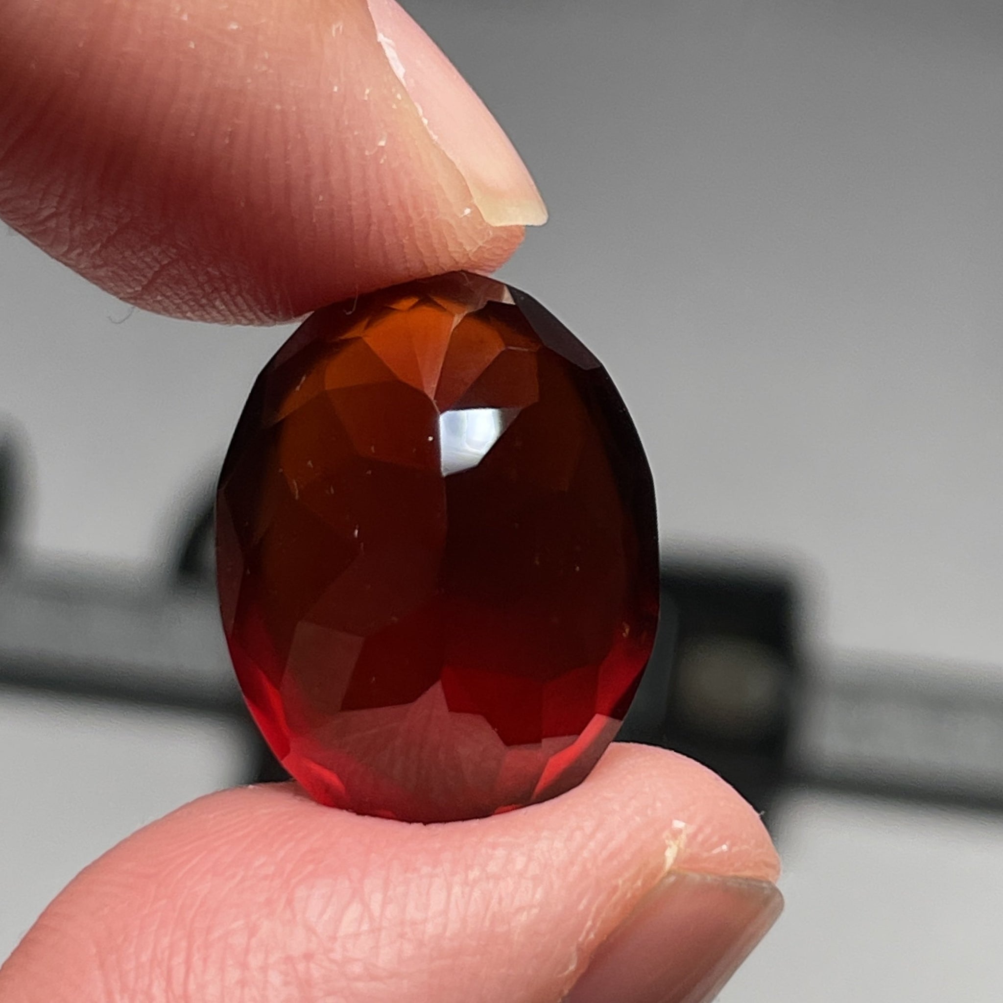 22.88Ct Hessonite Garnet Tanzania Untreated Unheated. 19 X 14 9.1 Mm. Use Either Side.