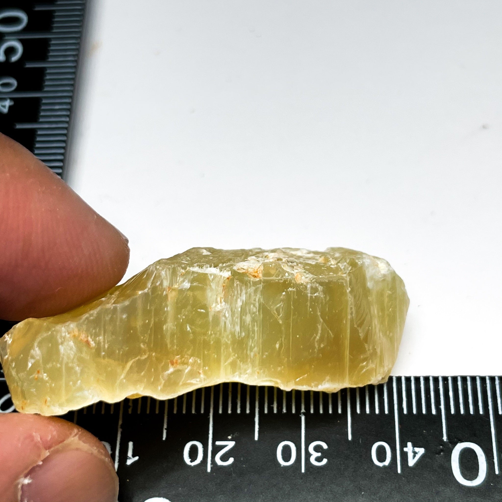 70.82Ct Opal Tanzania Untreated Unheated From A 1999 Deposit Chatoyant (Cats-Eye Effect)