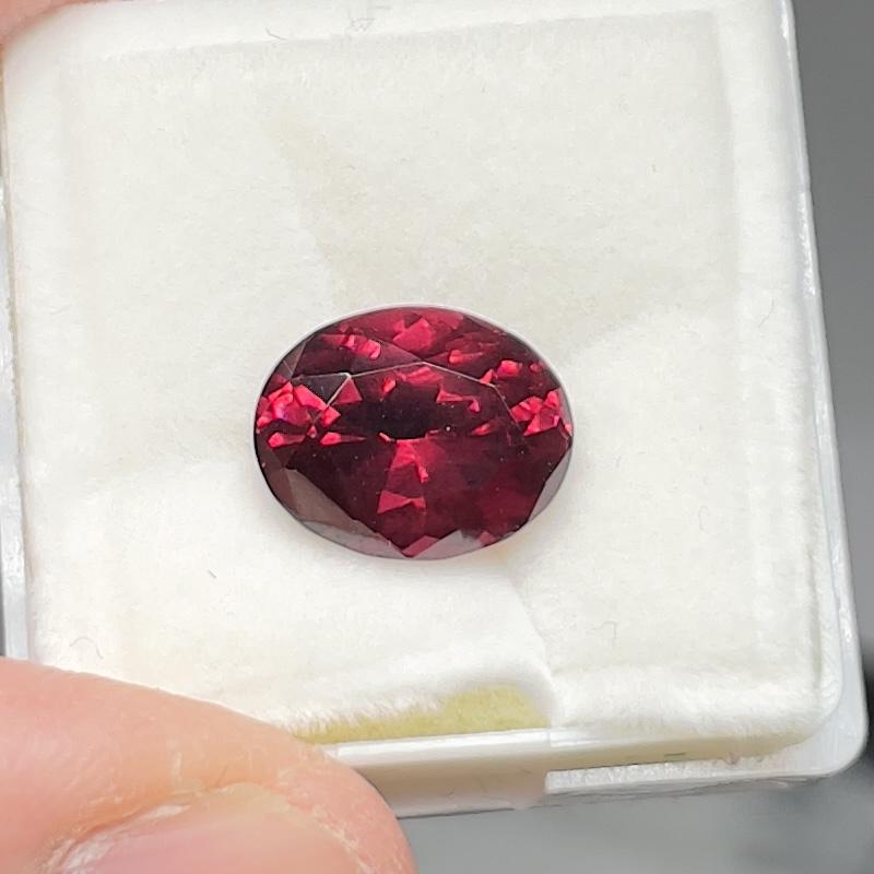 3.99Ct Umba Garnet Untreated Unheated