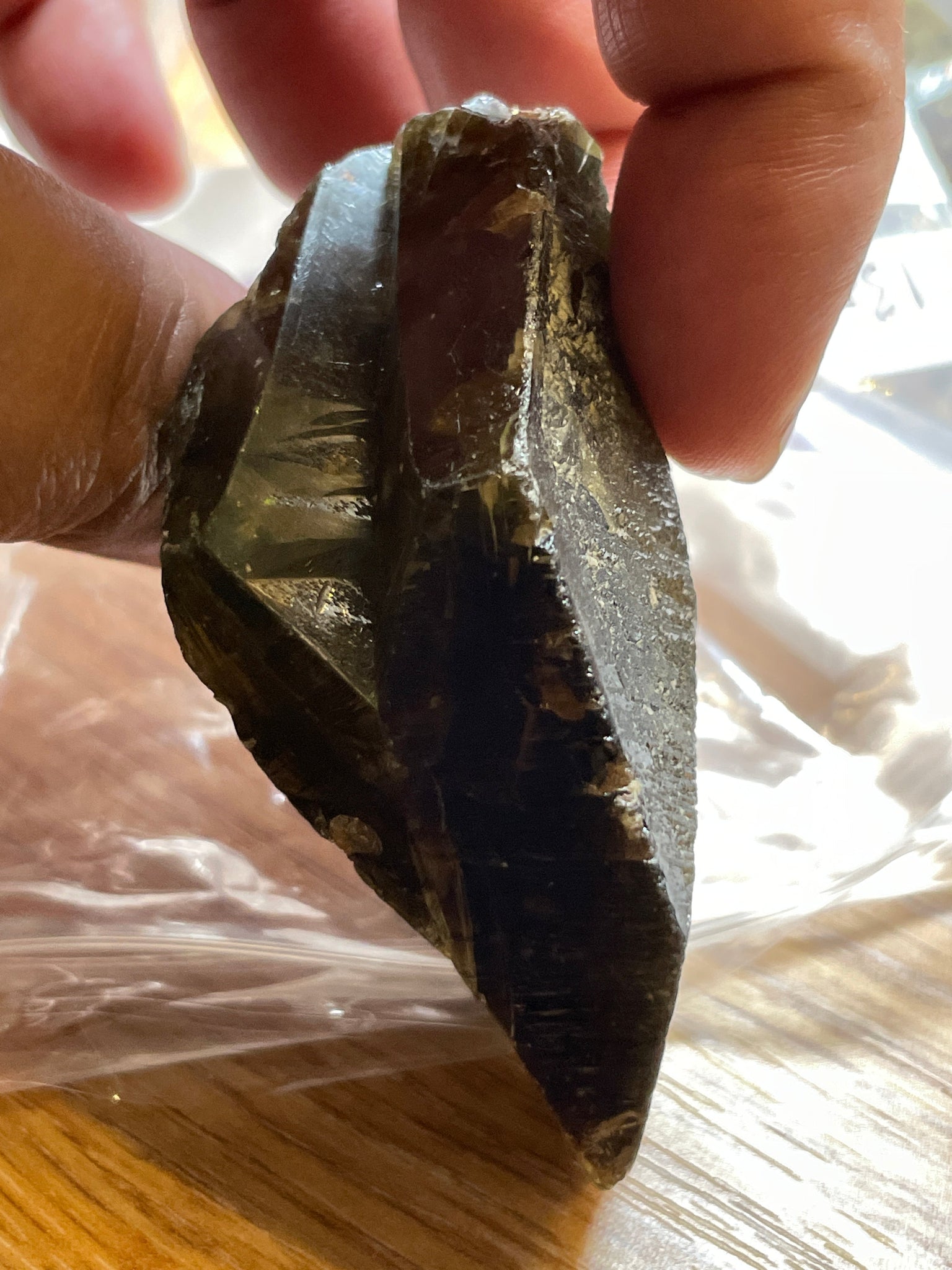 130.10Gm / 650.50Ct Sphene Crystal From Tanzania. Superb Rare Piece. 71.60 X 50.00 33.20Mm
