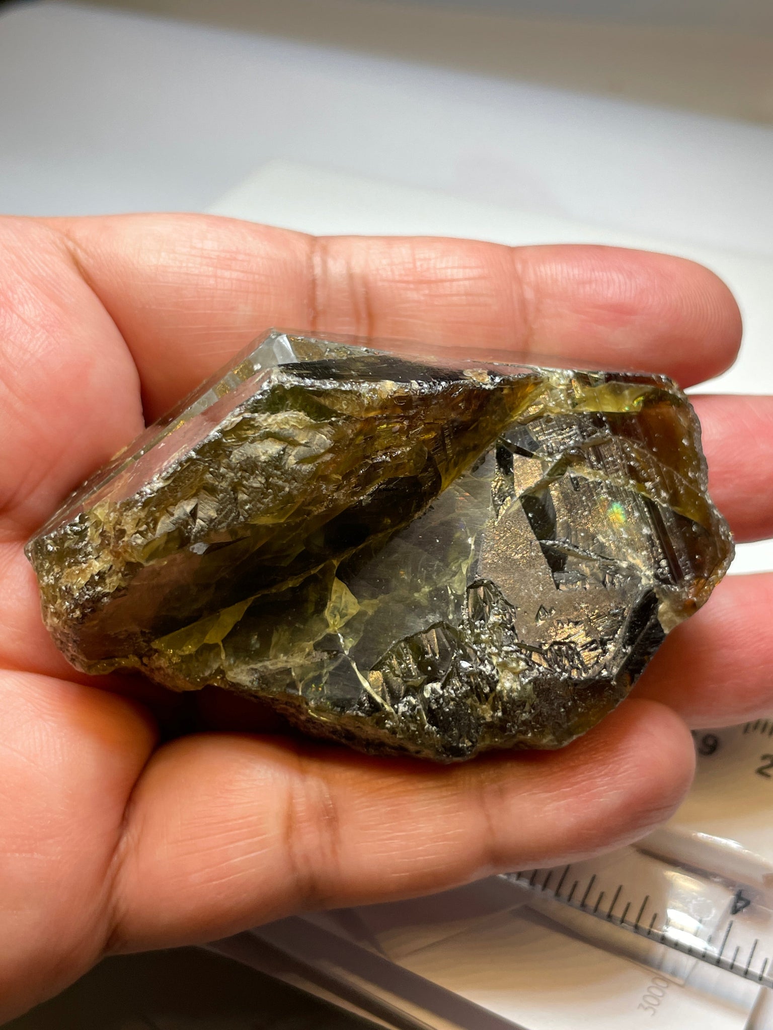 130.10Gm / 650.50Ct Sphene Crystal From Tanzania. Superb Rare Piece. 71.60 X 50.00 33.20Mm