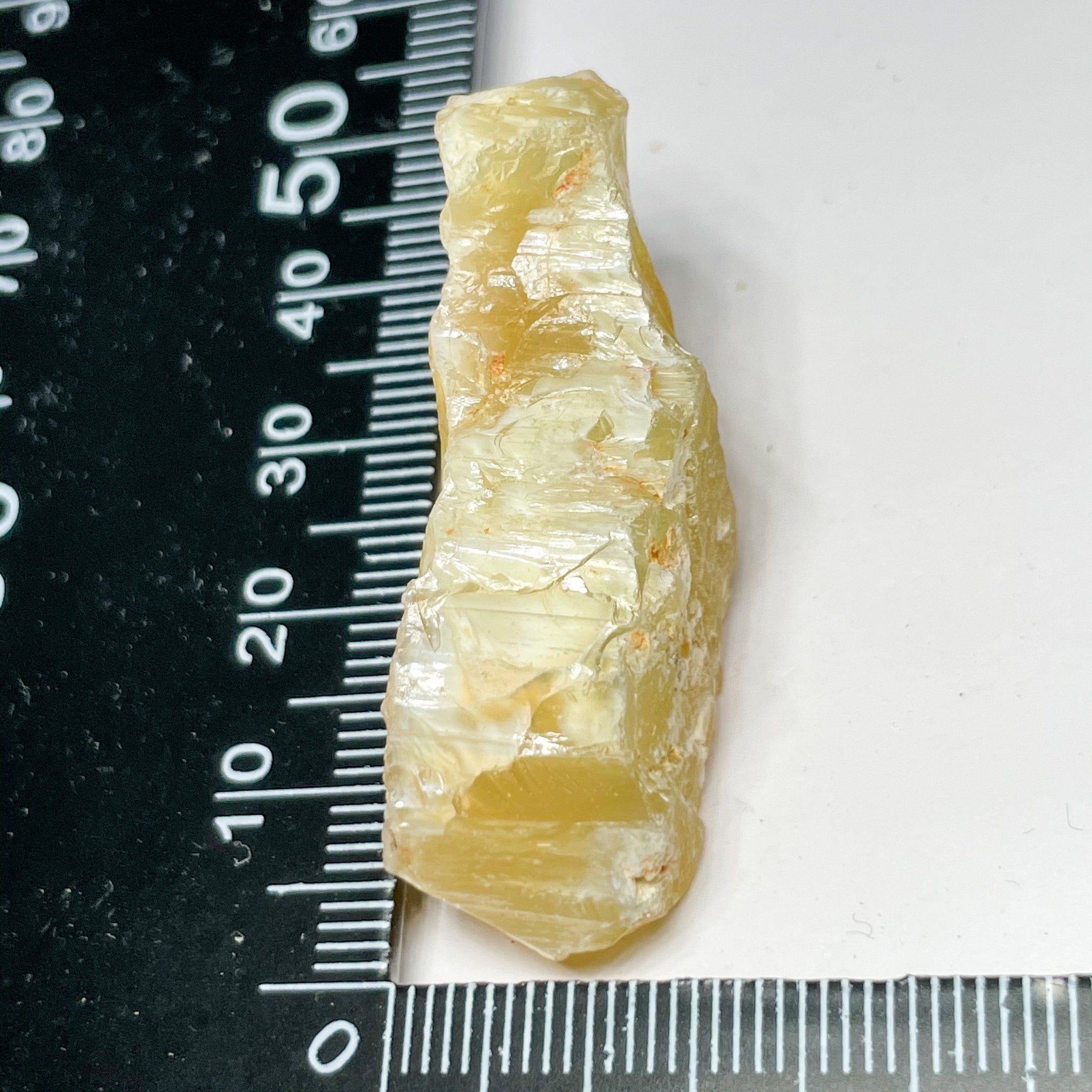 70.82Ct Opal Tanzania Untreated Unheated From A 1999 Deposit Chatoyant (Cats-Eye Effect)