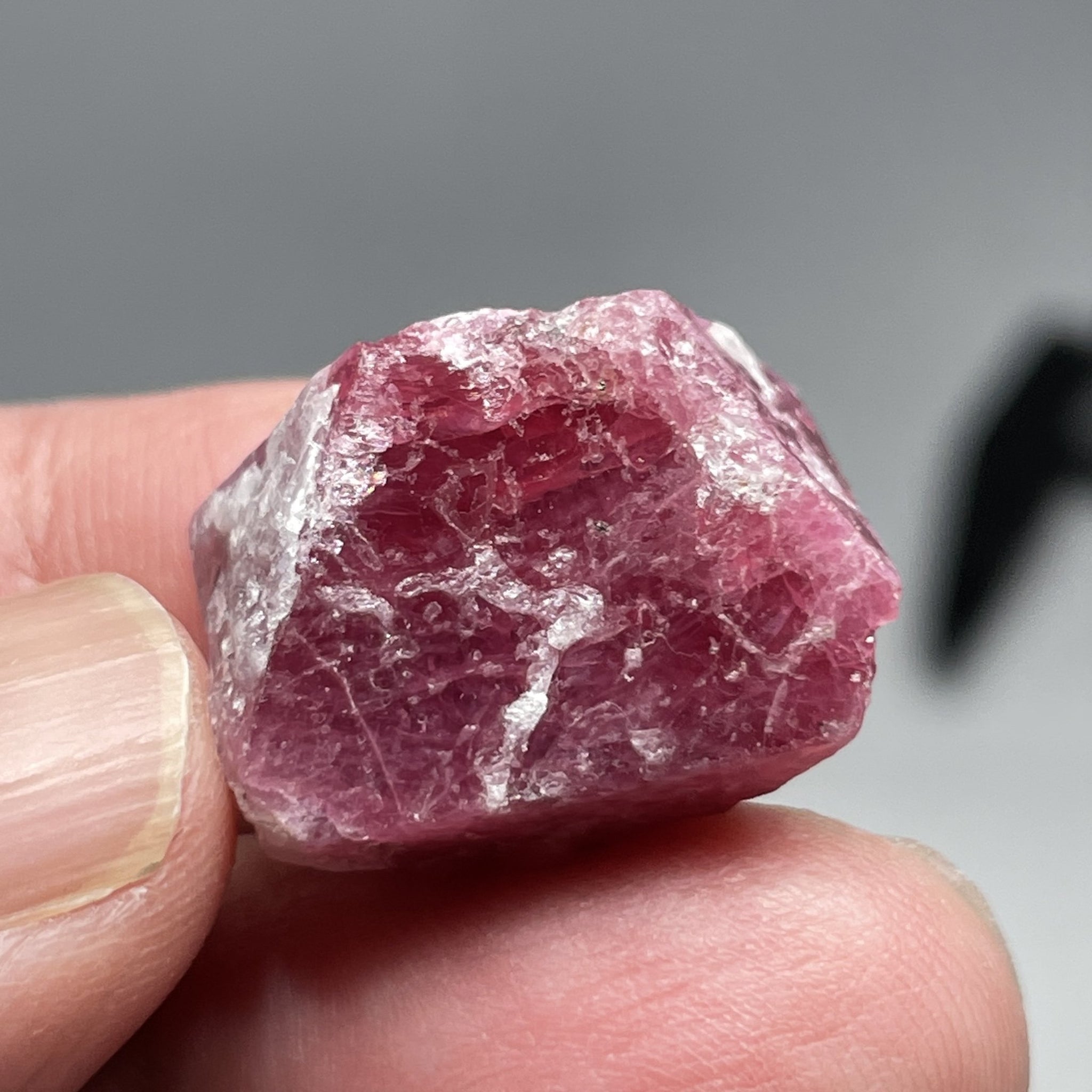 9.00Gm / 45.00Ct Mahenge Spinel Crystal Tanzania Untreated Unheated 20X 16 X 15Mm