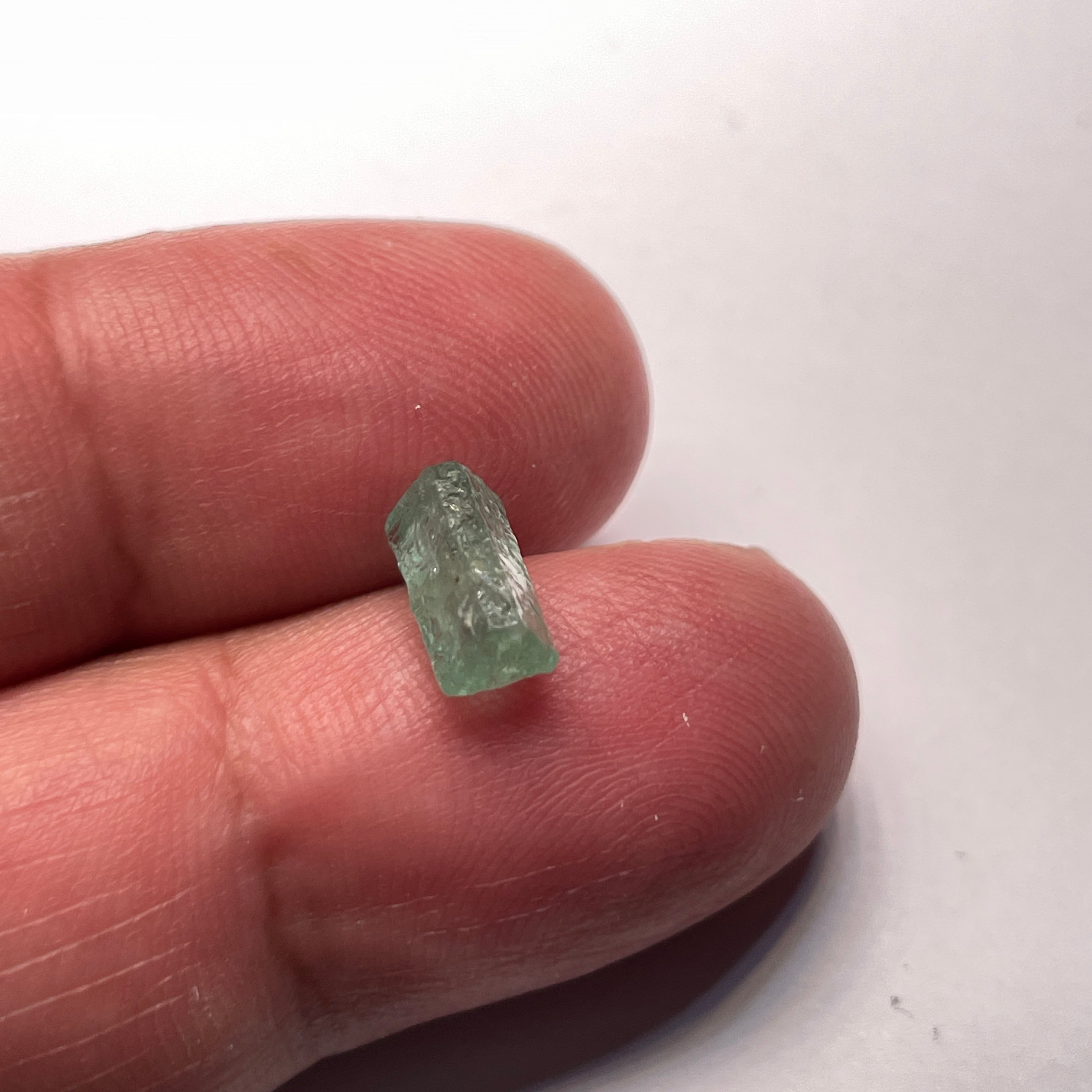 1.87Ct Emerald Crystal Tanzania Untreated Unheated No Oil