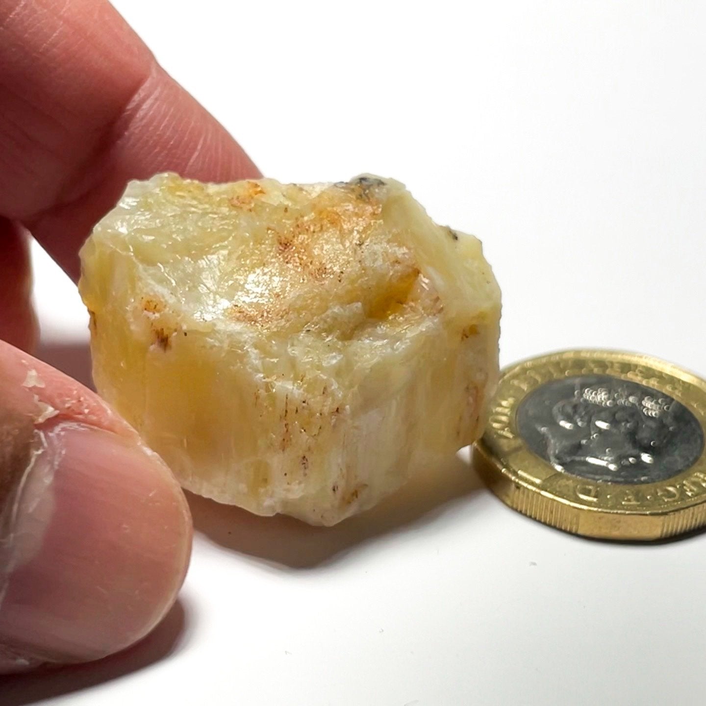 62.69Ct Opal Tanzania Untreated Unheated From A 1999 Deposit Chatoyant (Pearly Cats-Eye Effect)