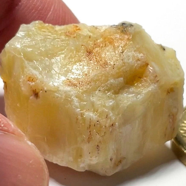 62.69Ct Opal Tanzania Untreated Unheated From A 1999 Deposit Chatoyant (Pearly Cats-Eye Effect)