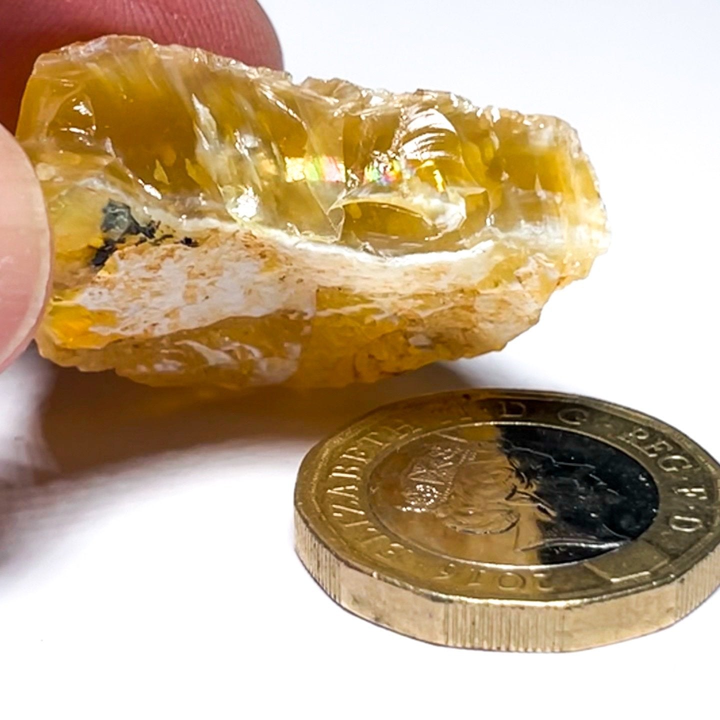 46.74Ct Opal Tanzania Untreated Unheated From A 1999 Deposit Chatoyant (Pearly Cats-Eye Effect)