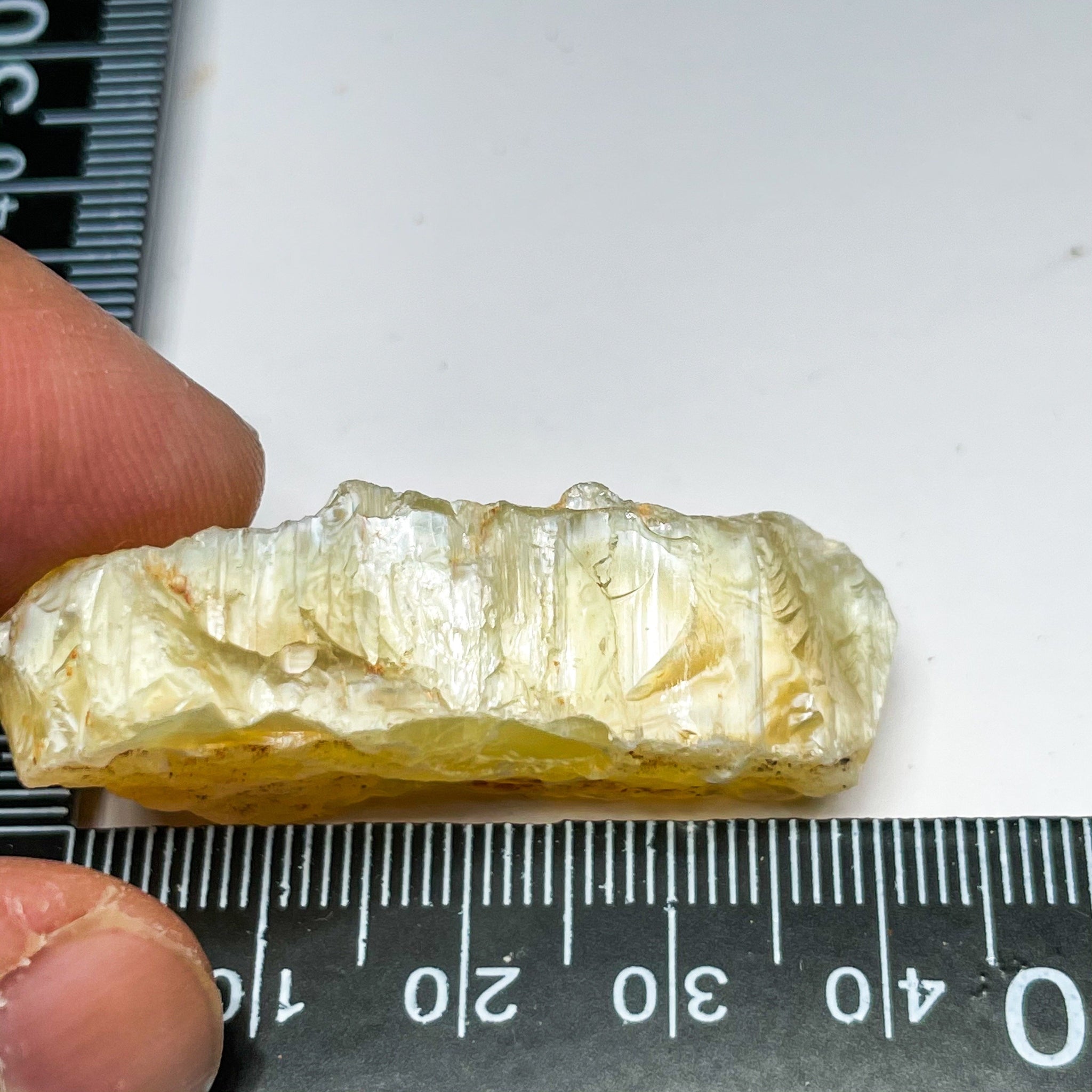 70.82Ct Opal Tanzania Untreated Unheated From A 1999 Deposit Chatoyant (Cats-Eye Effect)