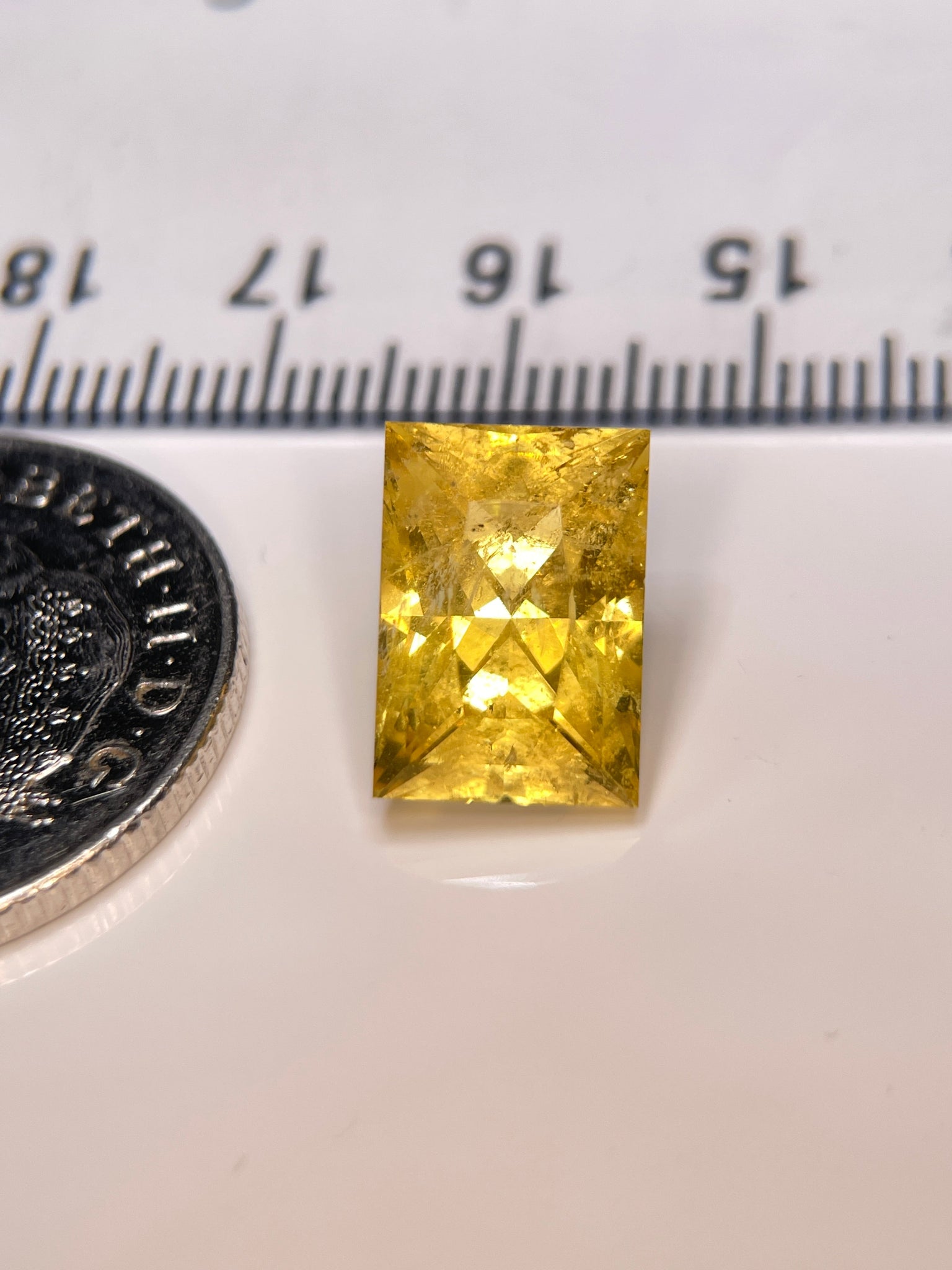 8.035Ct Vivid Intense Yellow Golden Danburite Tanzania Untreated Unheated. Slightly Included. Super