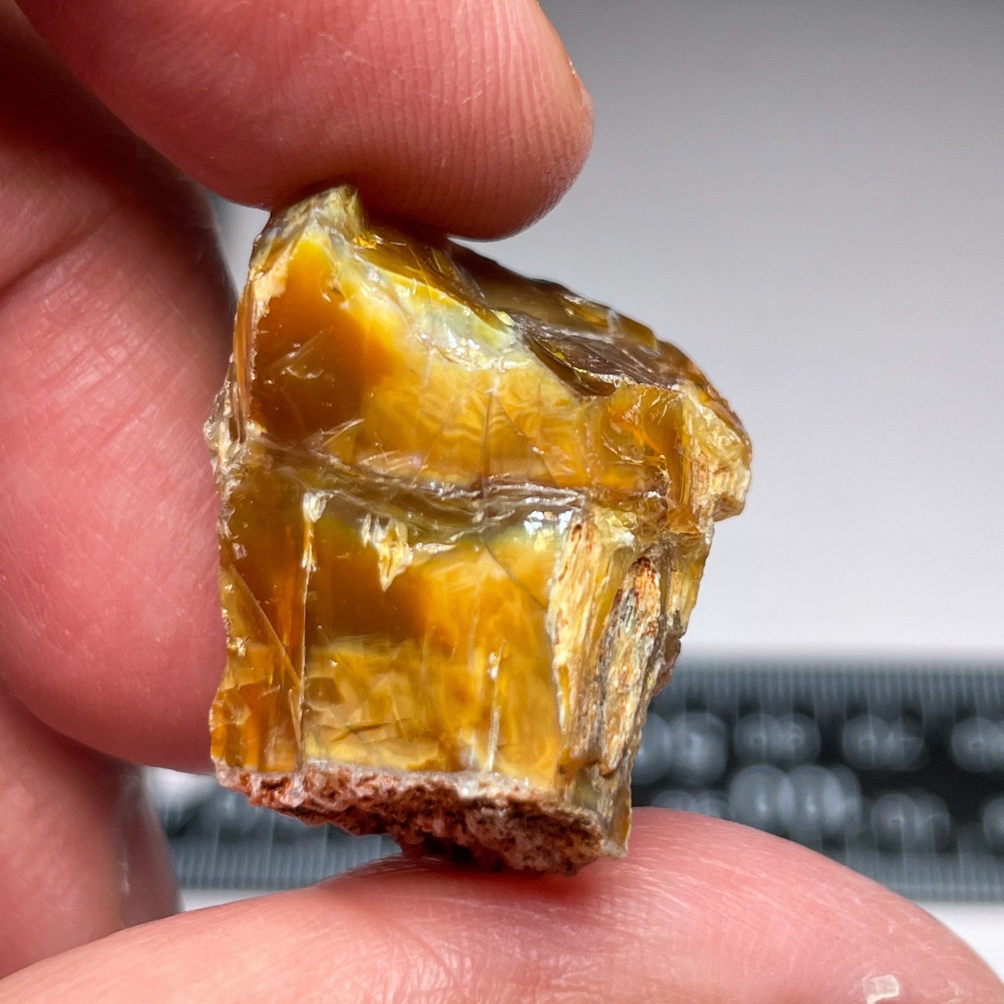 59.74Ct Opal Tanzania Untreated Unheated From A 1999 Deposit Chatoyant (Cats-Eye Effect) Has An