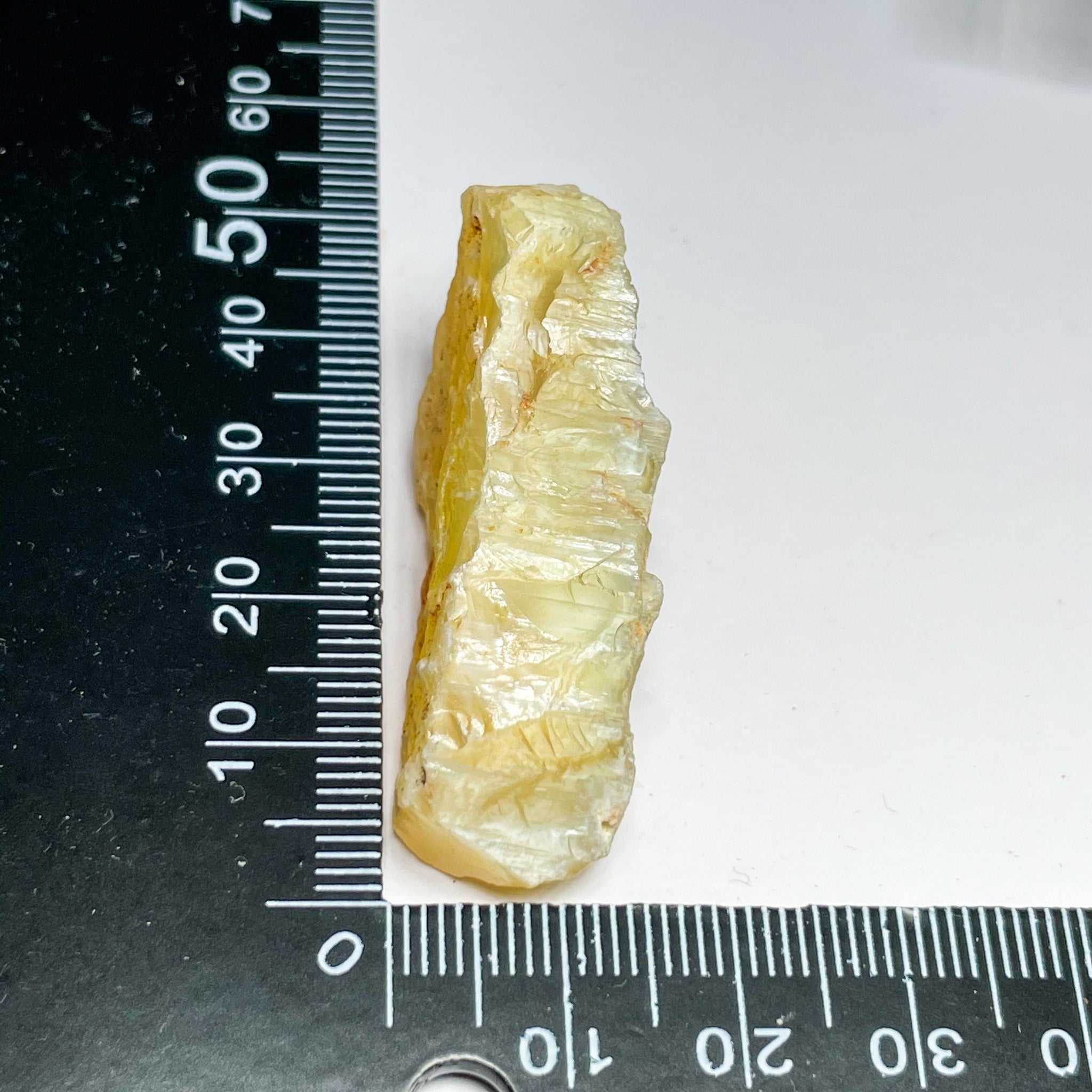 70.82Ct Opal Tanzania Untreated Unheated From A 1999 Deposit Chatoyant (Cats-Eye Effect)