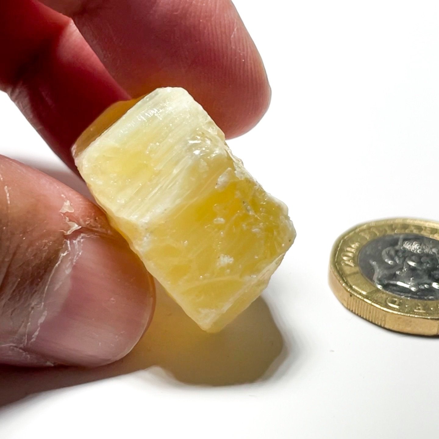 72.41Ct Opal Tanzania Untreated Unheated From A 1999 Deposit Chatoyant (Pearly Cats-Eye Effect)