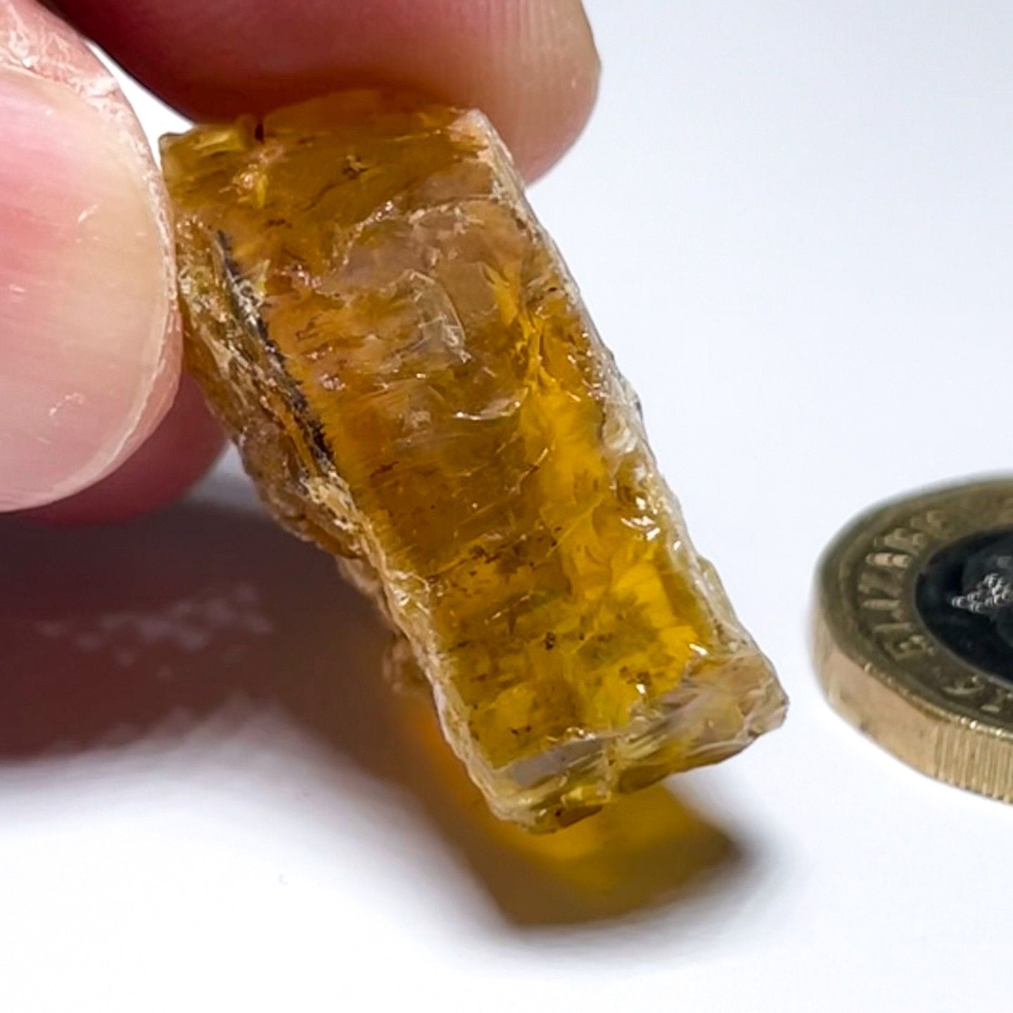 40.71Ct Opal Tanzania Untreated Unheated From A 1999 Deposit Chatoyant (Pearly Cats-Eye Effect)