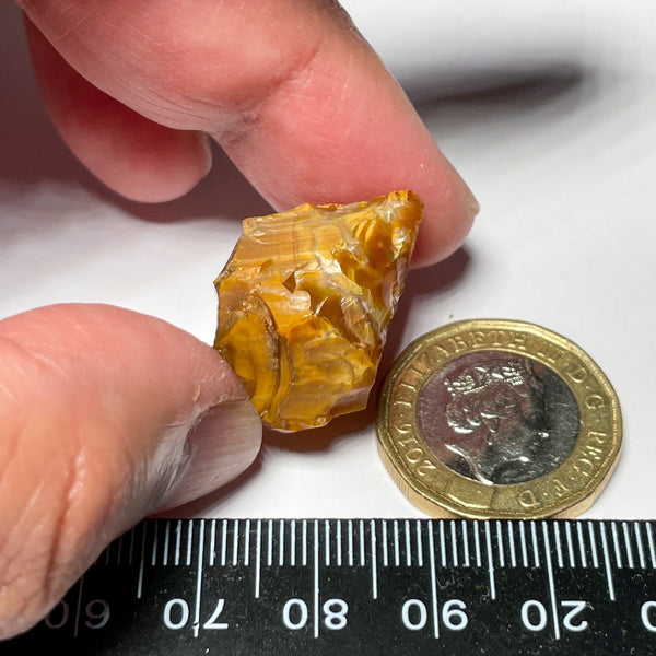 34.90Ct Opal Tanzania Untreated Unheated From A 1999 Deposit Chatoyant (Cats-Eye Effect) Has An