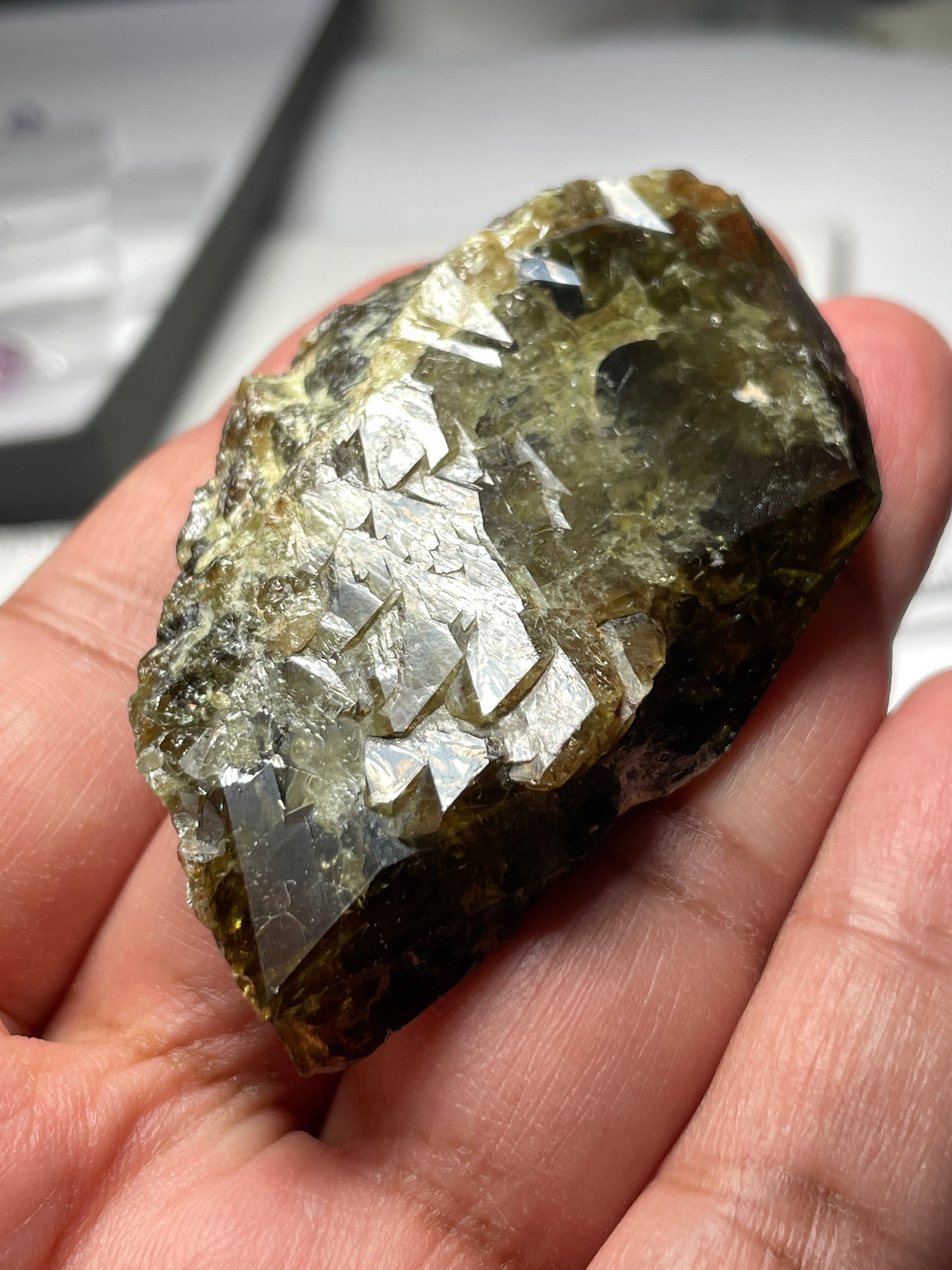 371.5Ct/74.30Gm Tanzanian Sphene Crystal Untreated Unheated. 64.8 X 41.0 18.1Mm Very High End Ultra