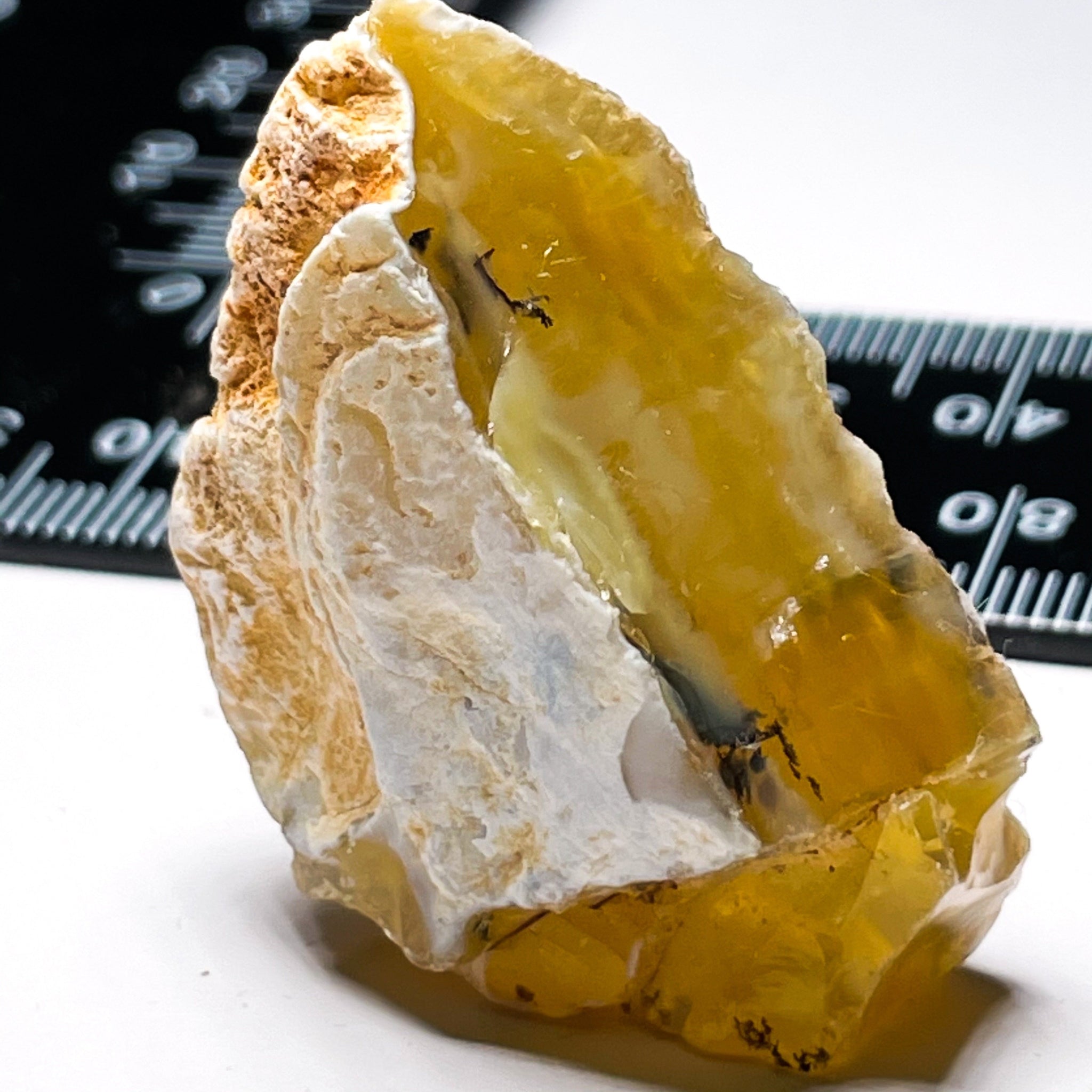 78.02Ct Opal Tanzania Untreated Unheated From A 1999 Deposit Chatoyant (Cats-Eye Effect)