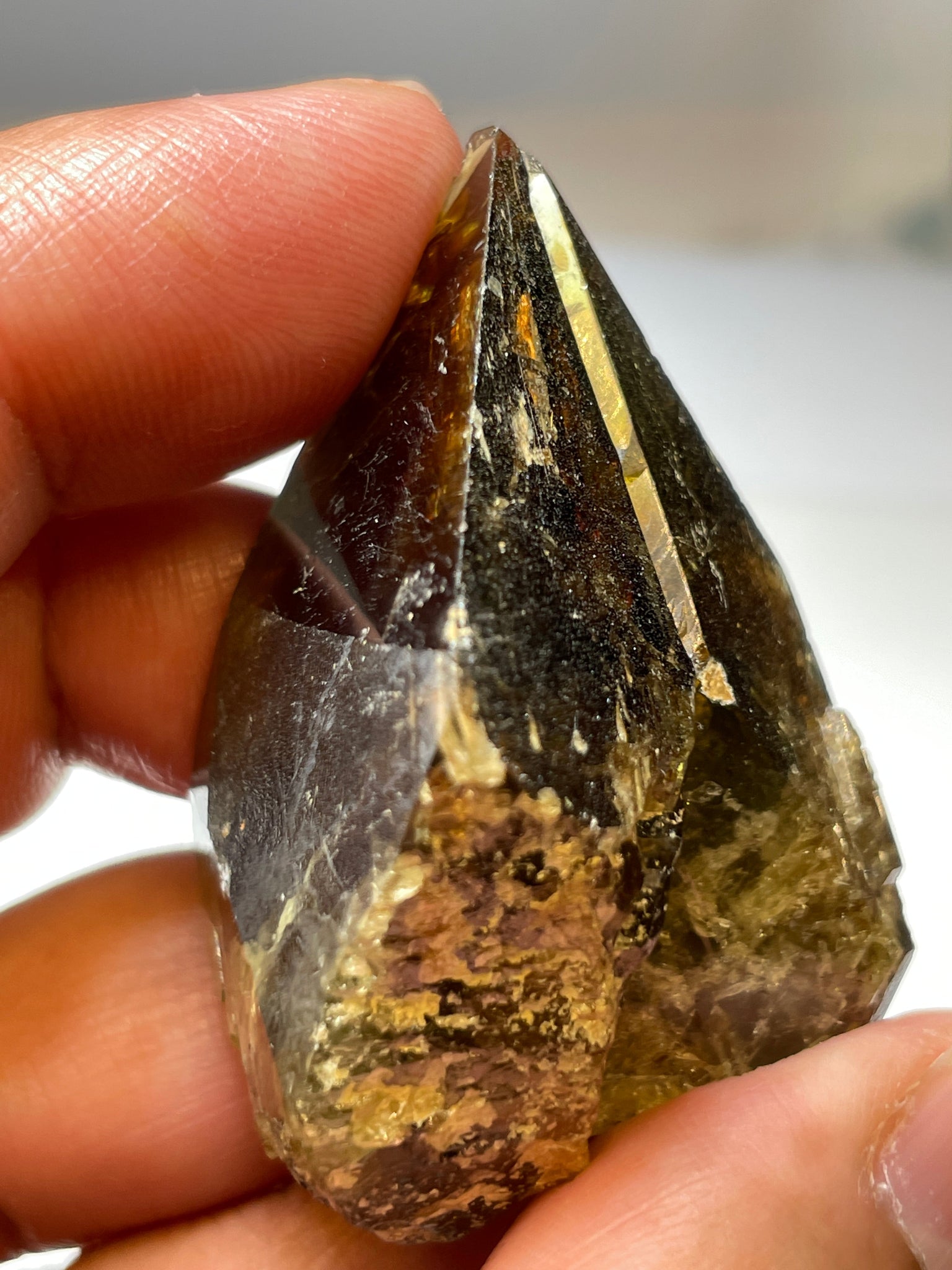 241.59Ct / 43.31Gm Tanzanian Sphene Crystal Untreated Unheated. Very High End Ultra Rare