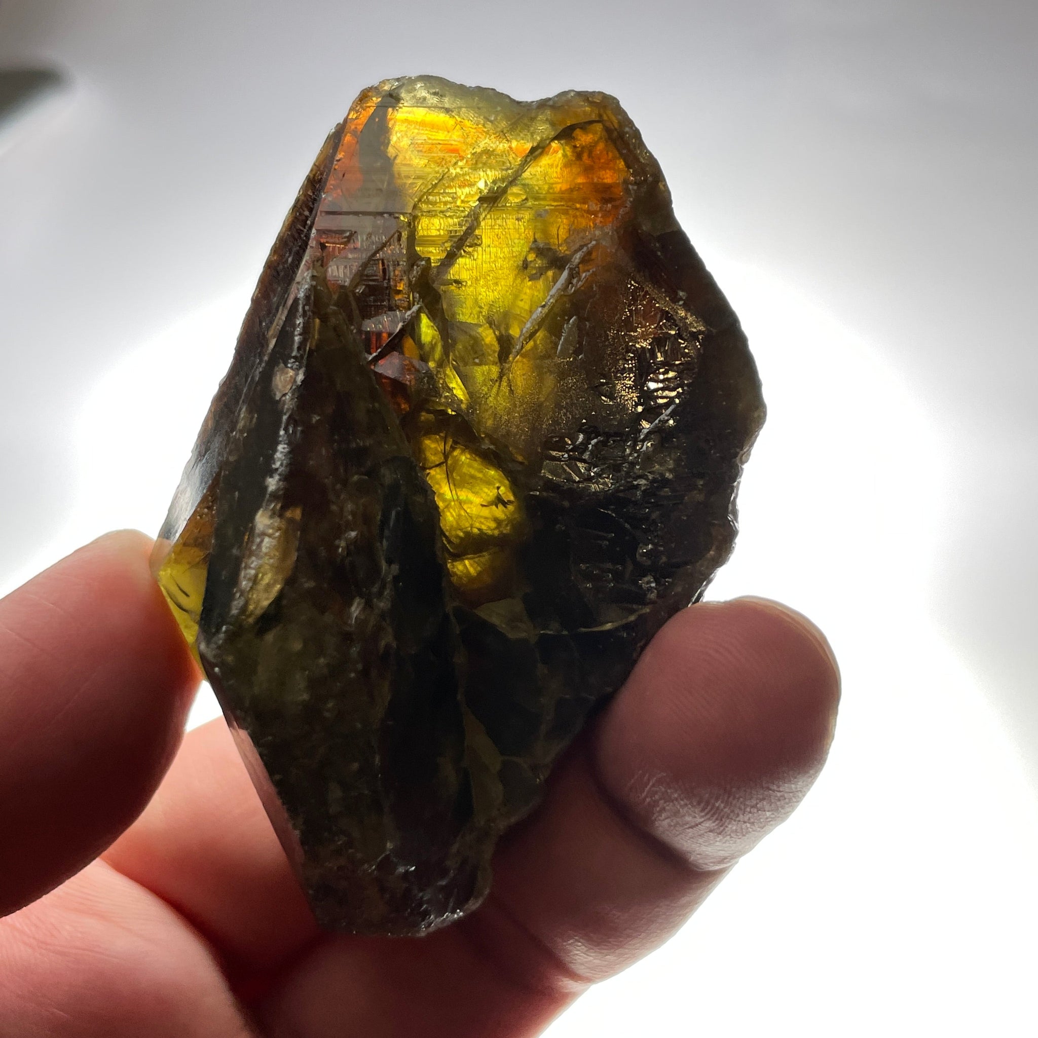 130.10Gm / 650.50Ct Sphene Crystal From Tanzania. Superb Rare Piece. 71.60 X 50.00 33.20Mm