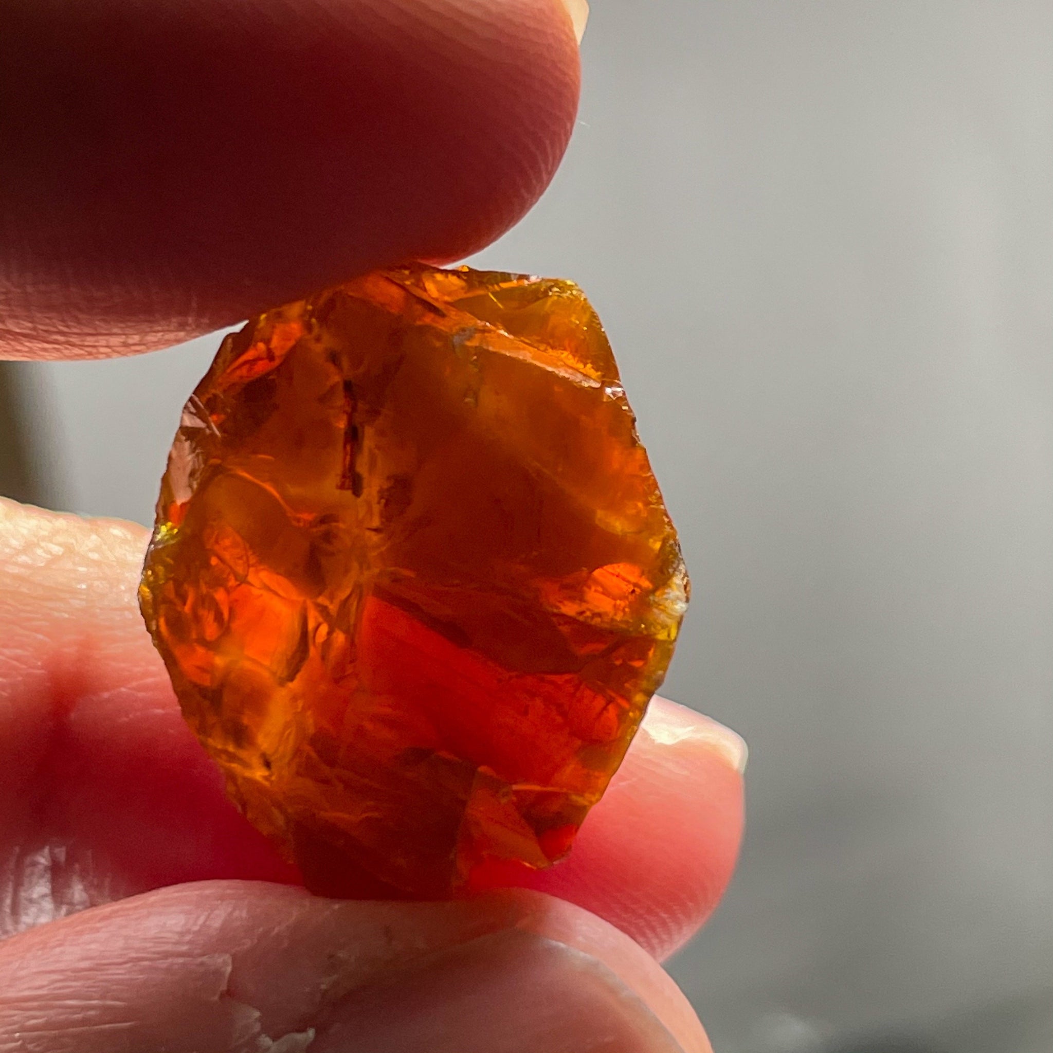 19.34Ct Opal Tanzania Untreated Unheated From A 1999 Deposit Chatoyant (Cats-Eye Effect) Has An