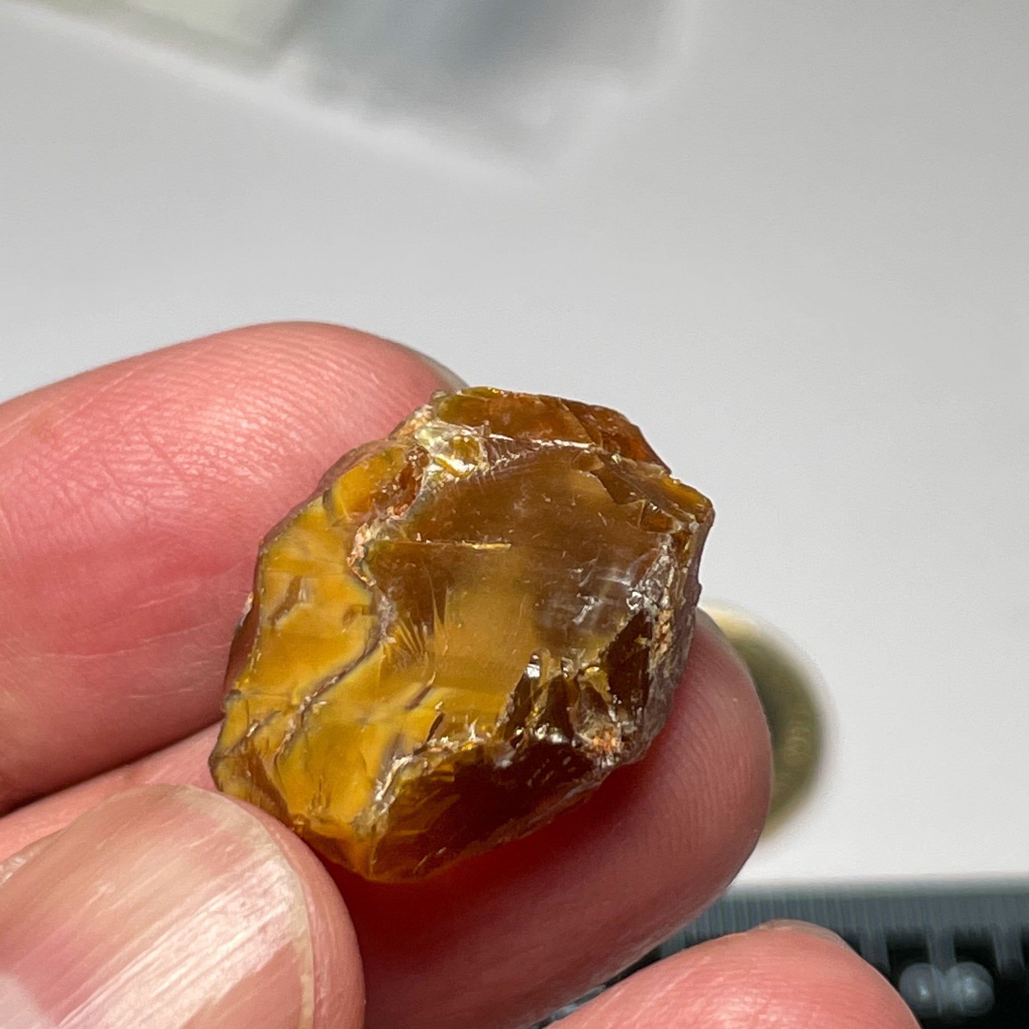 19.34Ct Opal Tanzania Untreated Unheated From A 1999 Deposit Chatoyant (Cats-Eye Effect) Has An