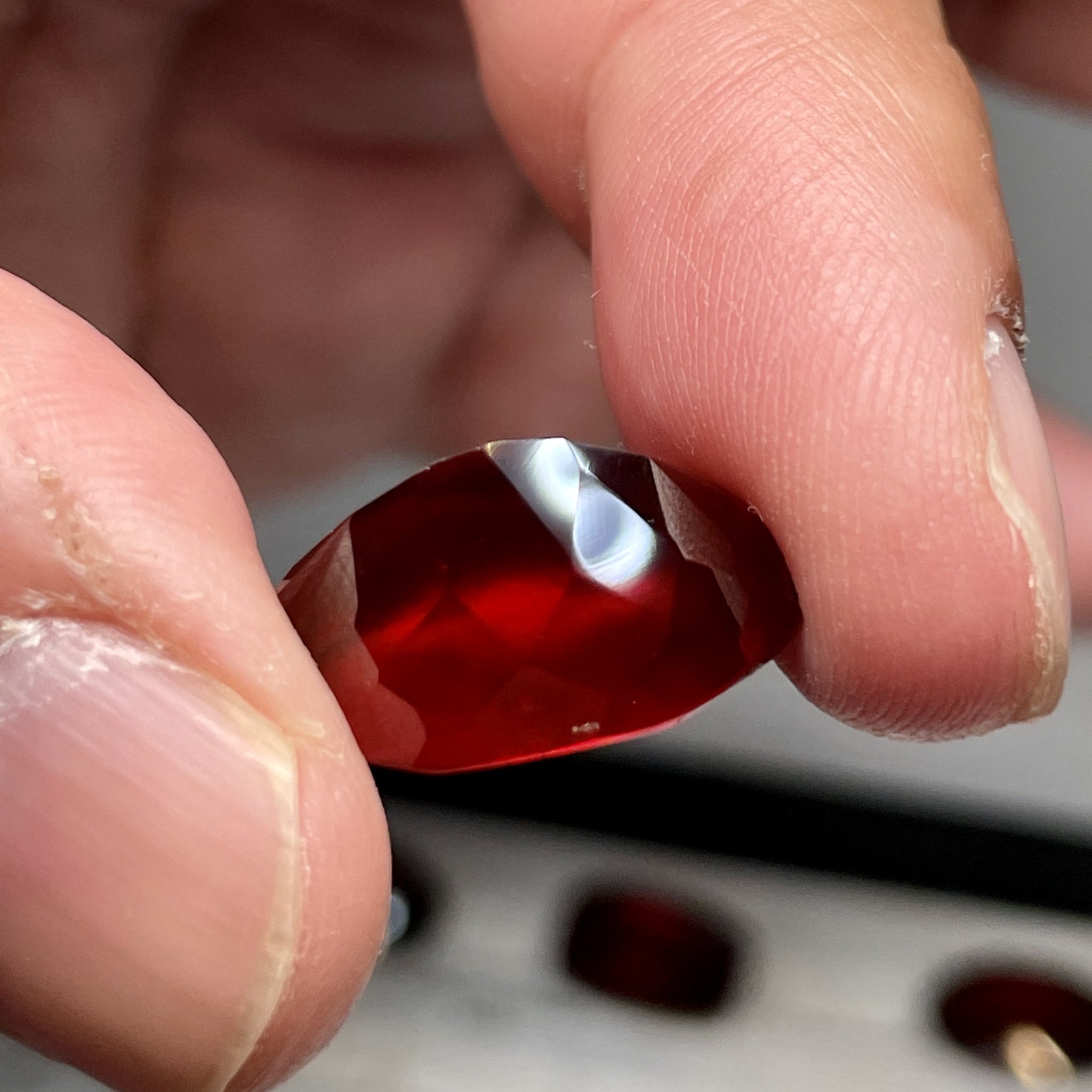 17.07Ct Hessonite Garnet Tanzania Untreated Unheated. 18 X 11.8 8.9 Mm. Use Either Side.