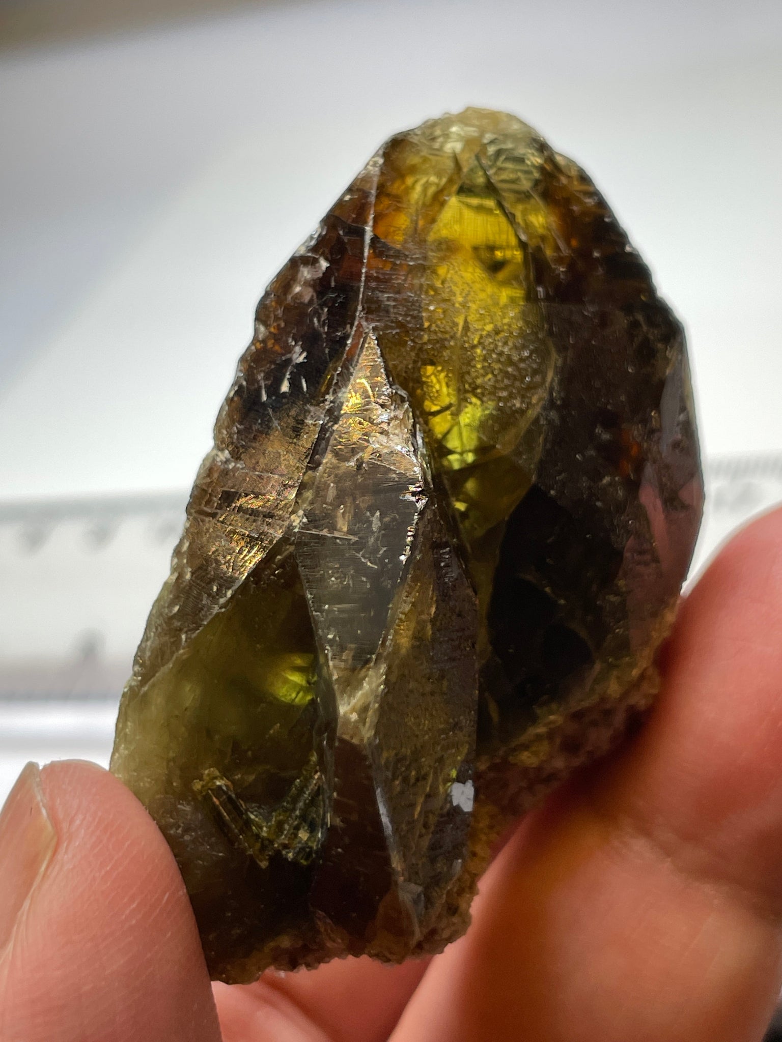 227.39Ct / 45.47Gm Tanzanian Sphene Crystal Untreated Unheated. 55.6 X 41.1 17.7Mm Very High End
