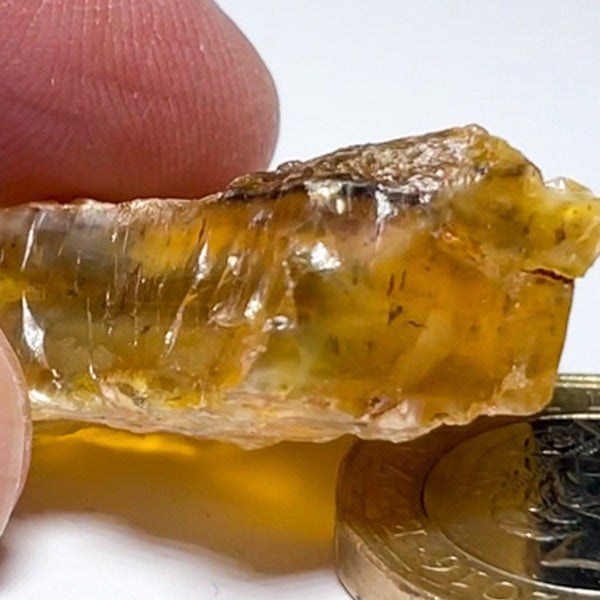 40.71Ct Opal Tanzania Untreated Unheated From A 1999 Deposit Chatoyant (Pearly Cats-Eye Effect)
