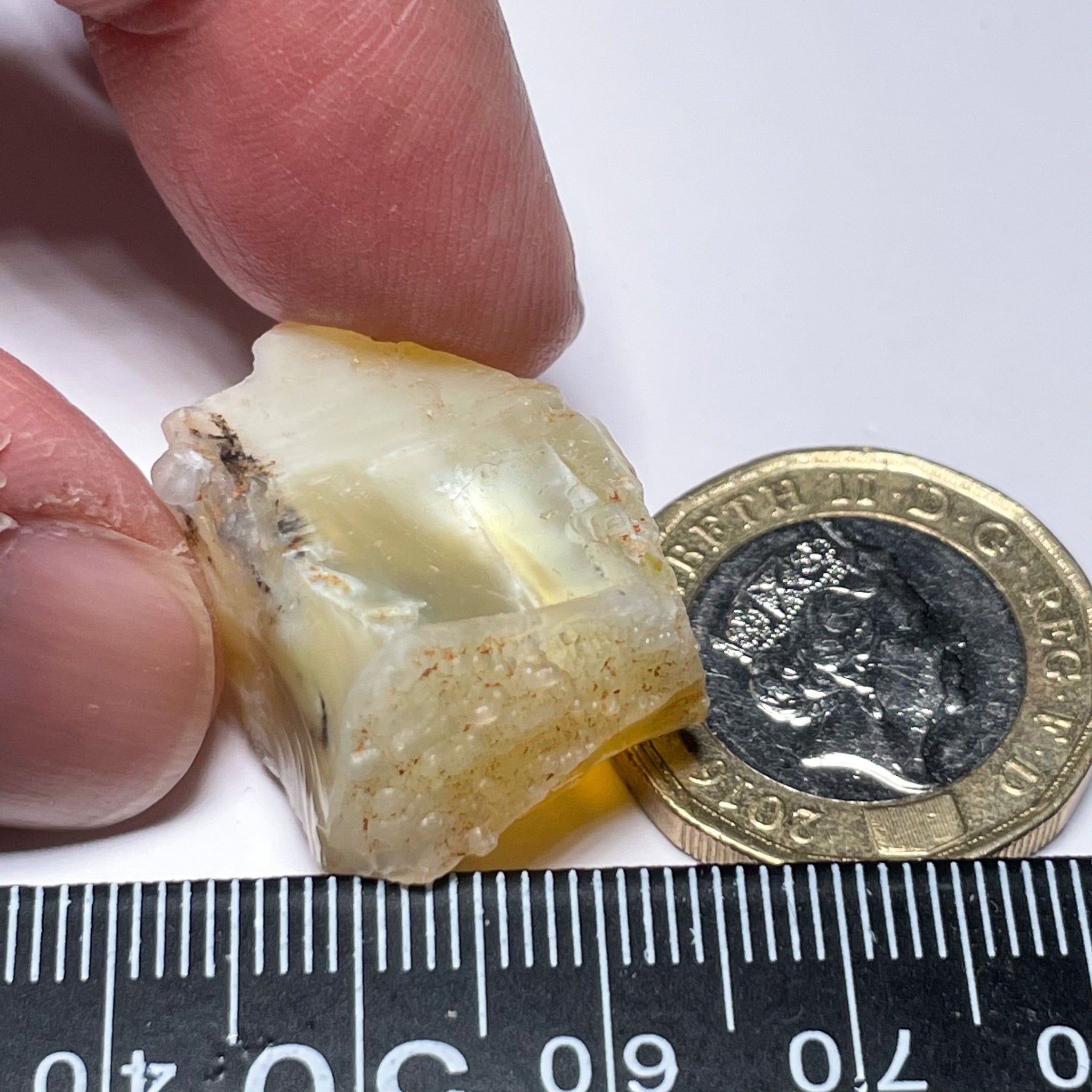 38.47Ct Opal Tanzania Untreated Unheated From A 1999 Deposit Chatoyant (White Pearly Cats-Eye