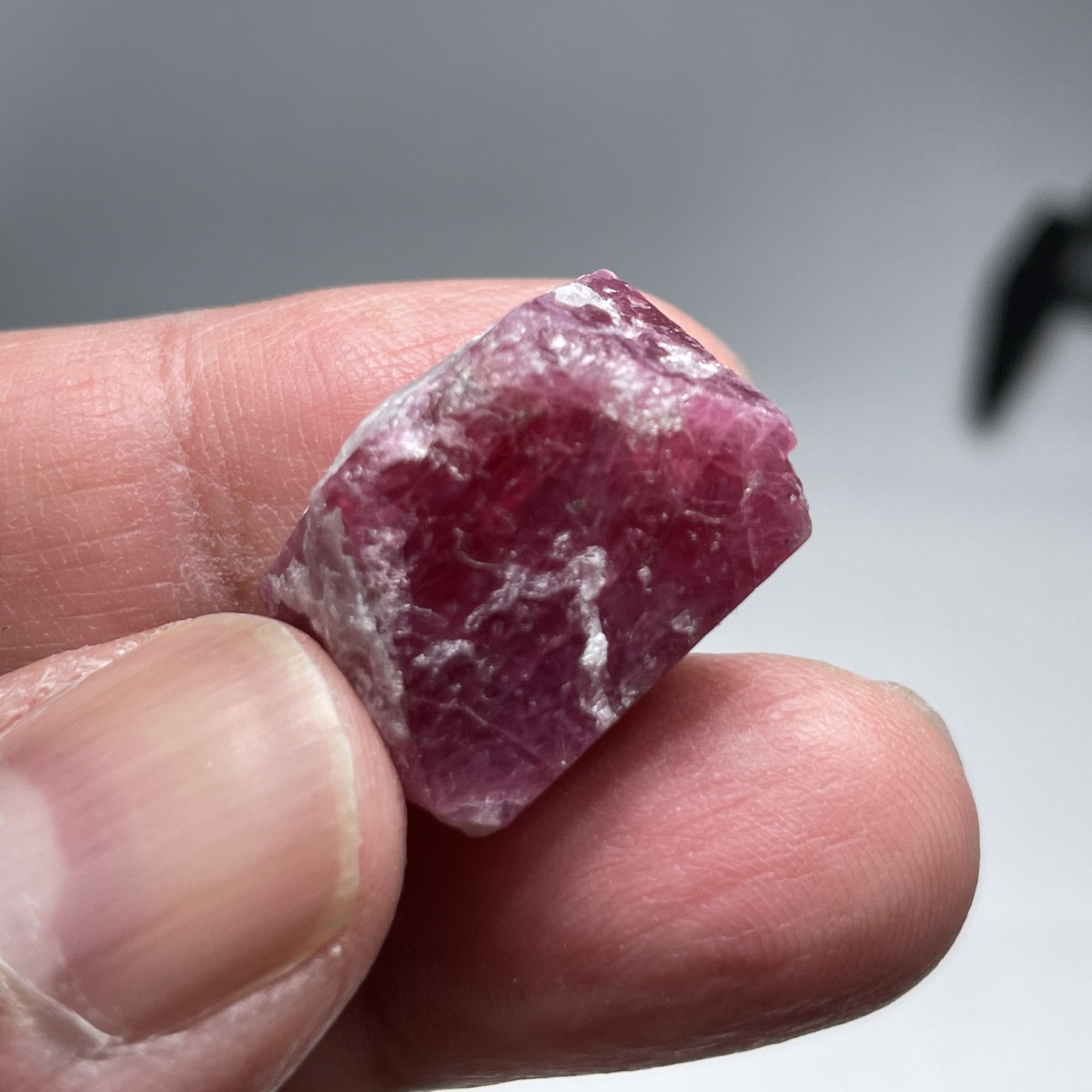 9.00Gm / 45.00Ct Mahenge Spinel Crystal Tanzania Untreated Unheated 20X 16 X 15Mm