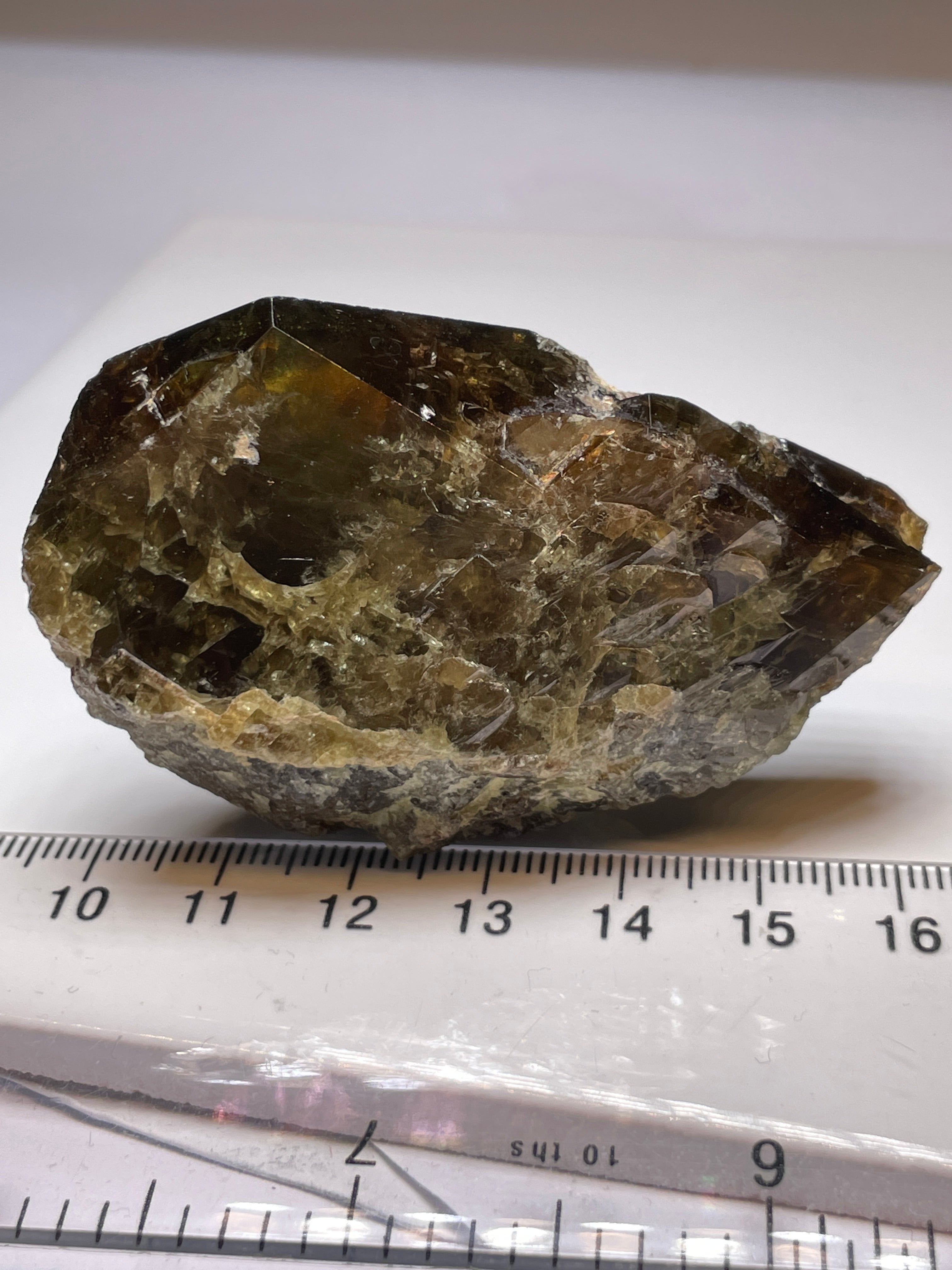 371.5Ct / 74.30Gm Tanzanian Sphene Crystal Untreated Unheated. 64.8 X 41.0 18.1Mm Very High End