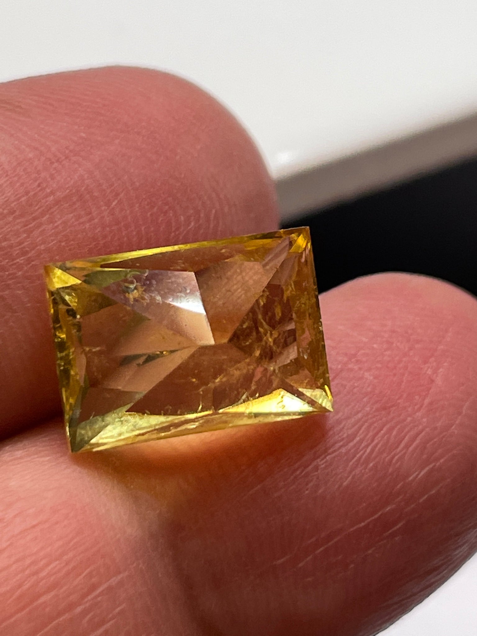 8.035Ct Vivid Intense Yellow Golden Danburite Tanzania Untreated Unheated. Slightly Included. Super