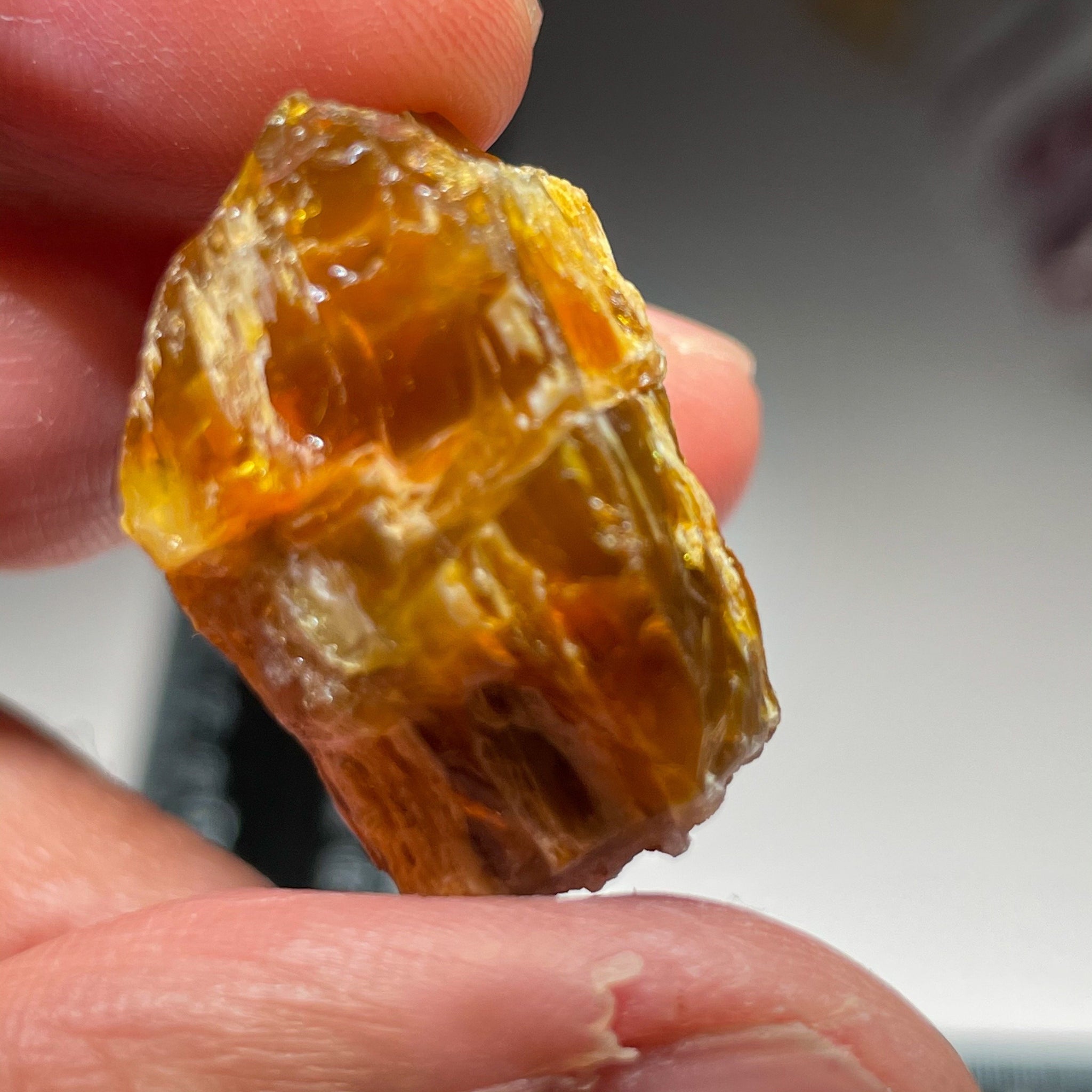 59.74Ct Opal Tanzania Untreated Unheated From A 1999 Deposit Chatoyant (Cats-Eye Effect) Has An