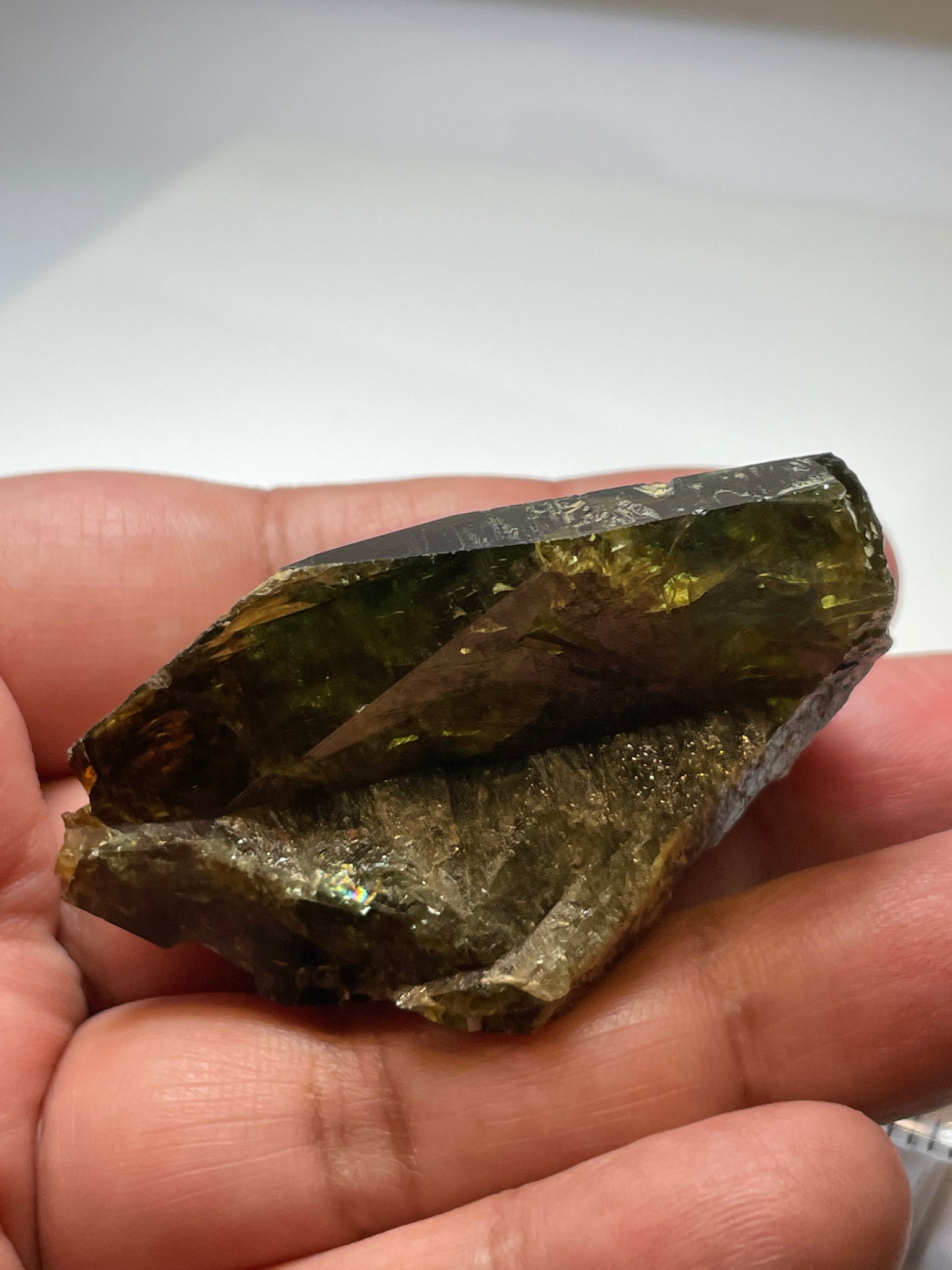 347.00Ct / 69.40Gm Tanzanian Sphene Crystal Untreated Unheated. 58.1 X 31.3 30.3Mm Very High End