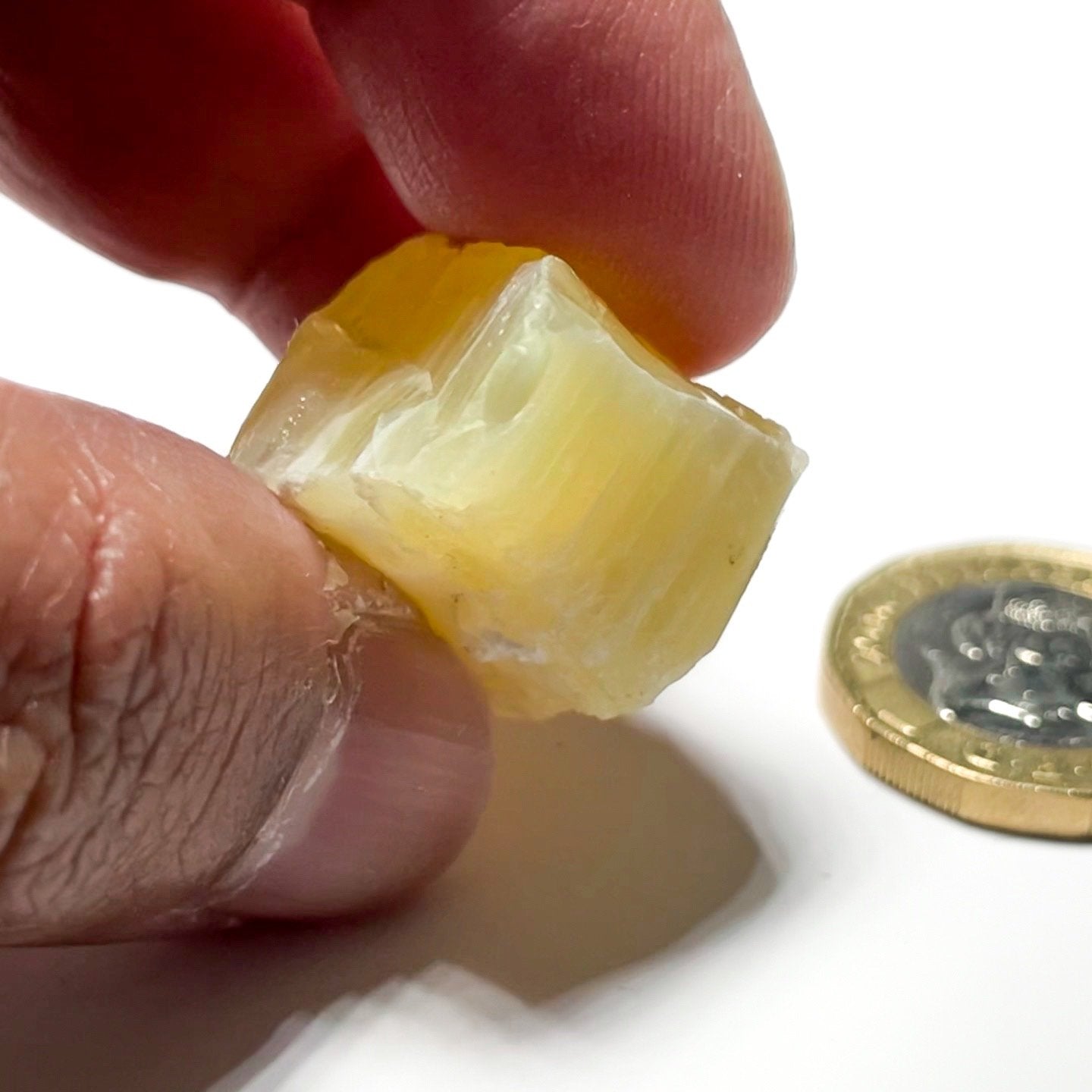 72.41Ct Opal Tanzania Untreated Unheated From A 1999 Deposit Chatoyant (Pearly Cats-Eye Effect)