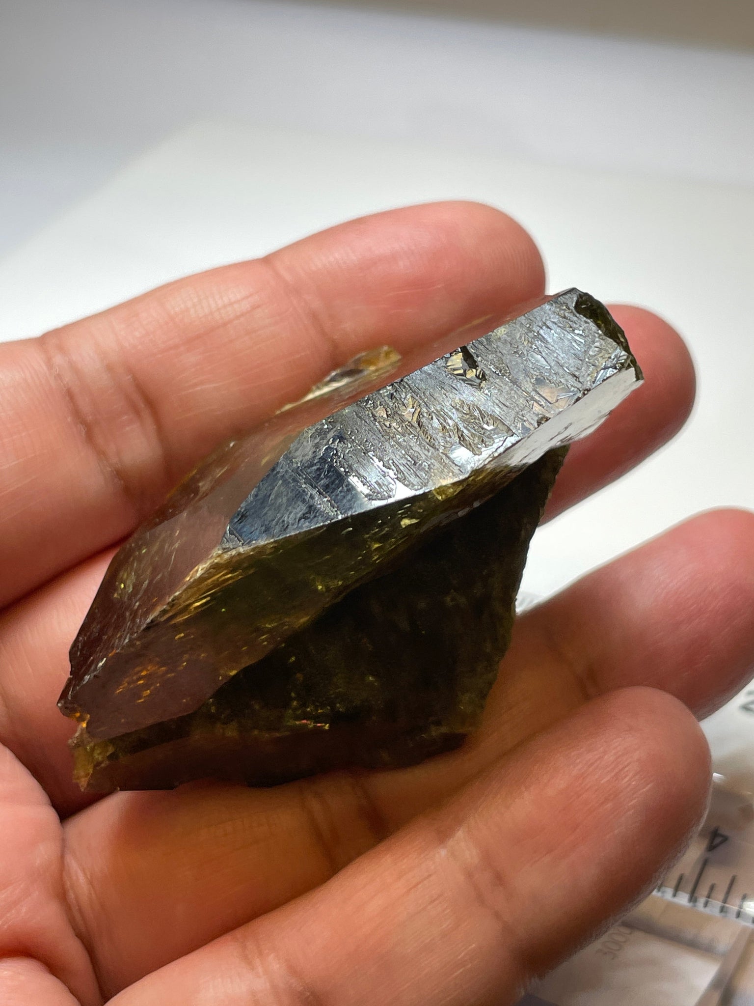 347.00Ct / 69.40Gm Tanzanian Sphene Crystal Untreated Unheated. 58.1 X 31.3 30.3Mm Very High End