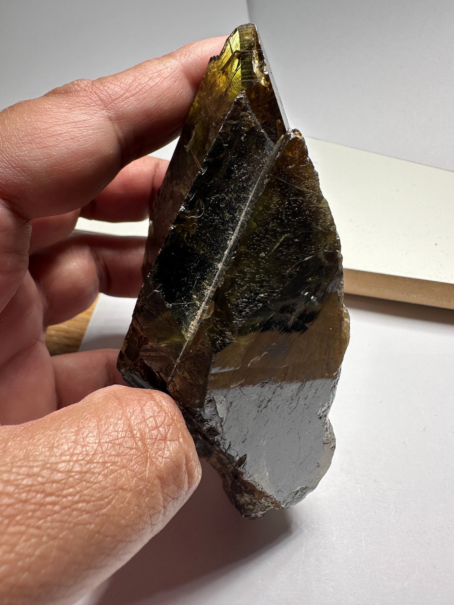 363.20Gm / 1816Ct Tanzanian Chrome Sphene Crystal. Unheated Untreated. 119Mm X 68.50Mm 44.00Mm