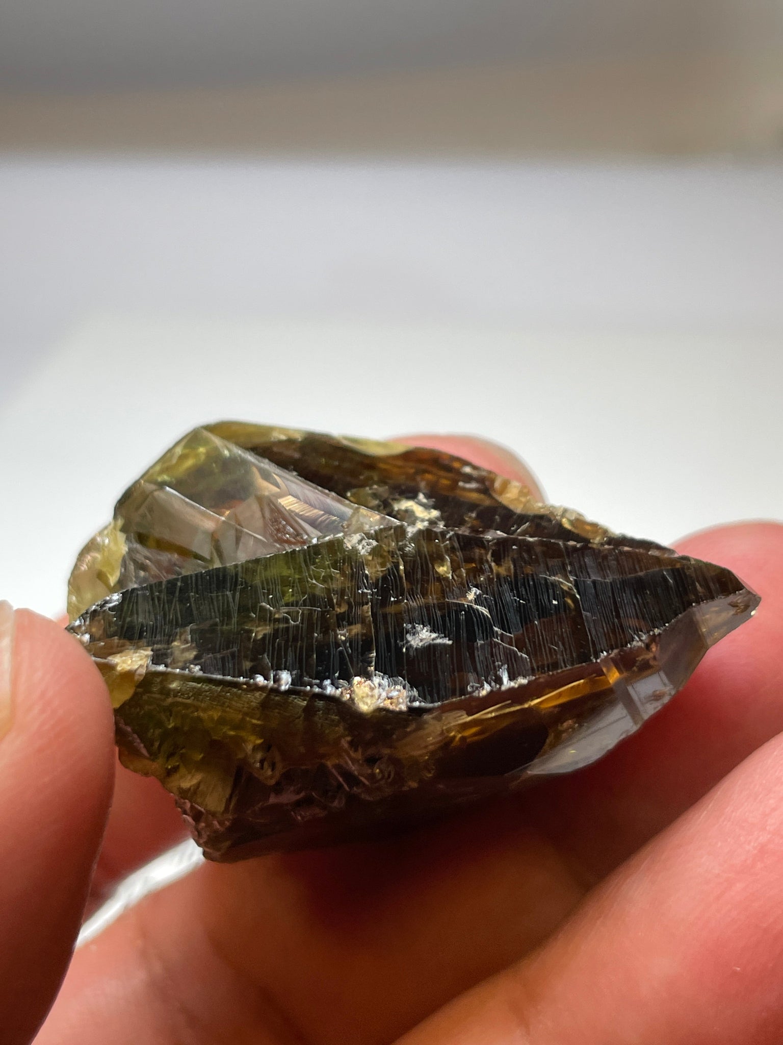 176.97Ct / 35.39Gm Tanzanian Sphene Crystal Untreated Unheated. 44.0 X 27.0 23.1Mm Very High End