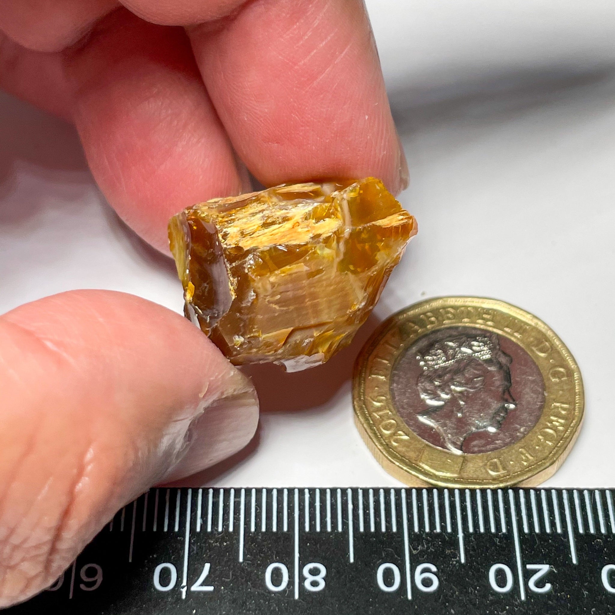 34.90Ct Opal Tanzania Untreated Unheated From A 1999 Deposit Chatoyant (Cats-Eye Effect) Has An