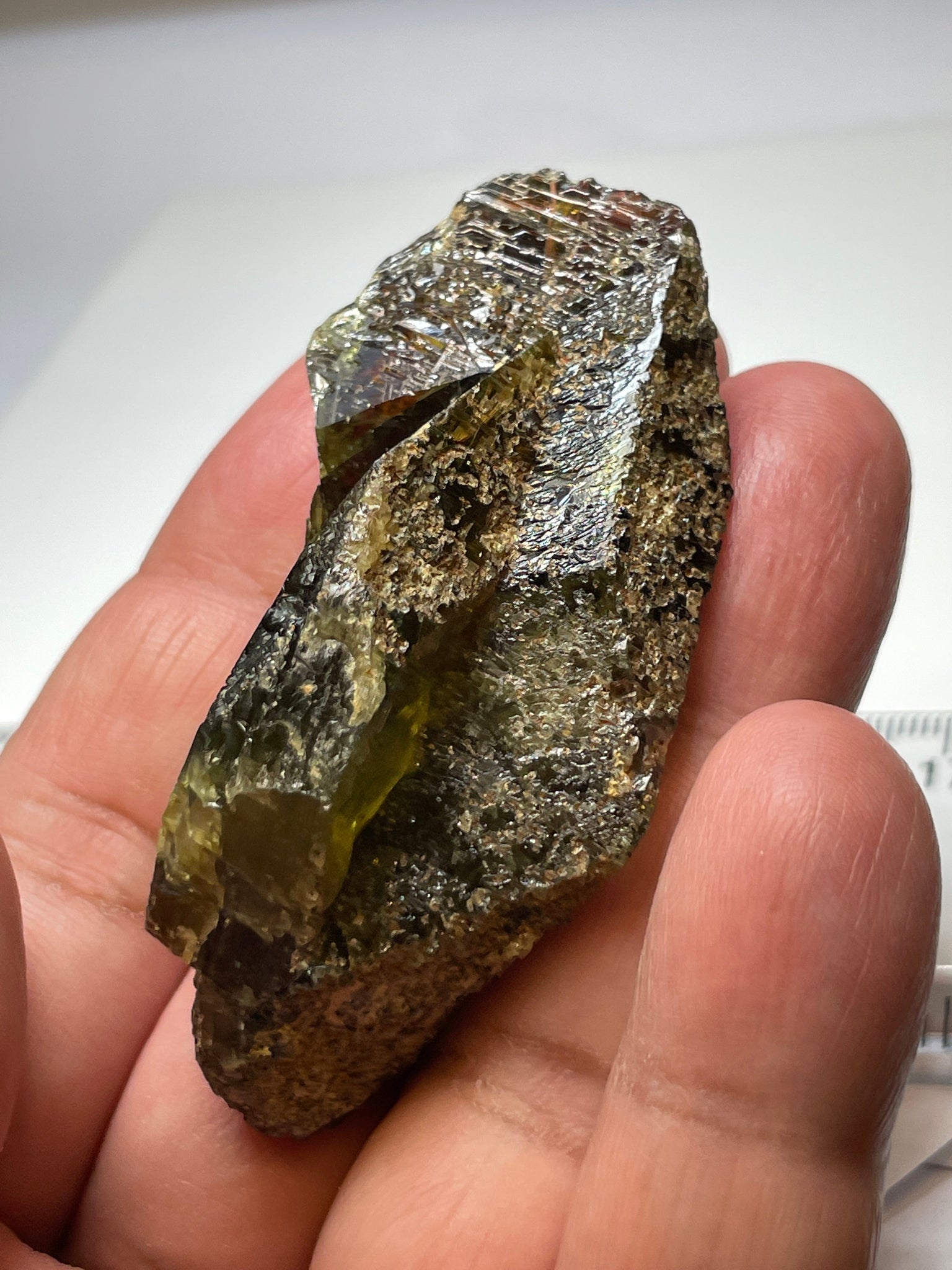 298.50Ct / 59.70Gm Tanzanian Sphene Crystal Untreated Unheated. 65.6 X 31.6 24.9Mm Very High End