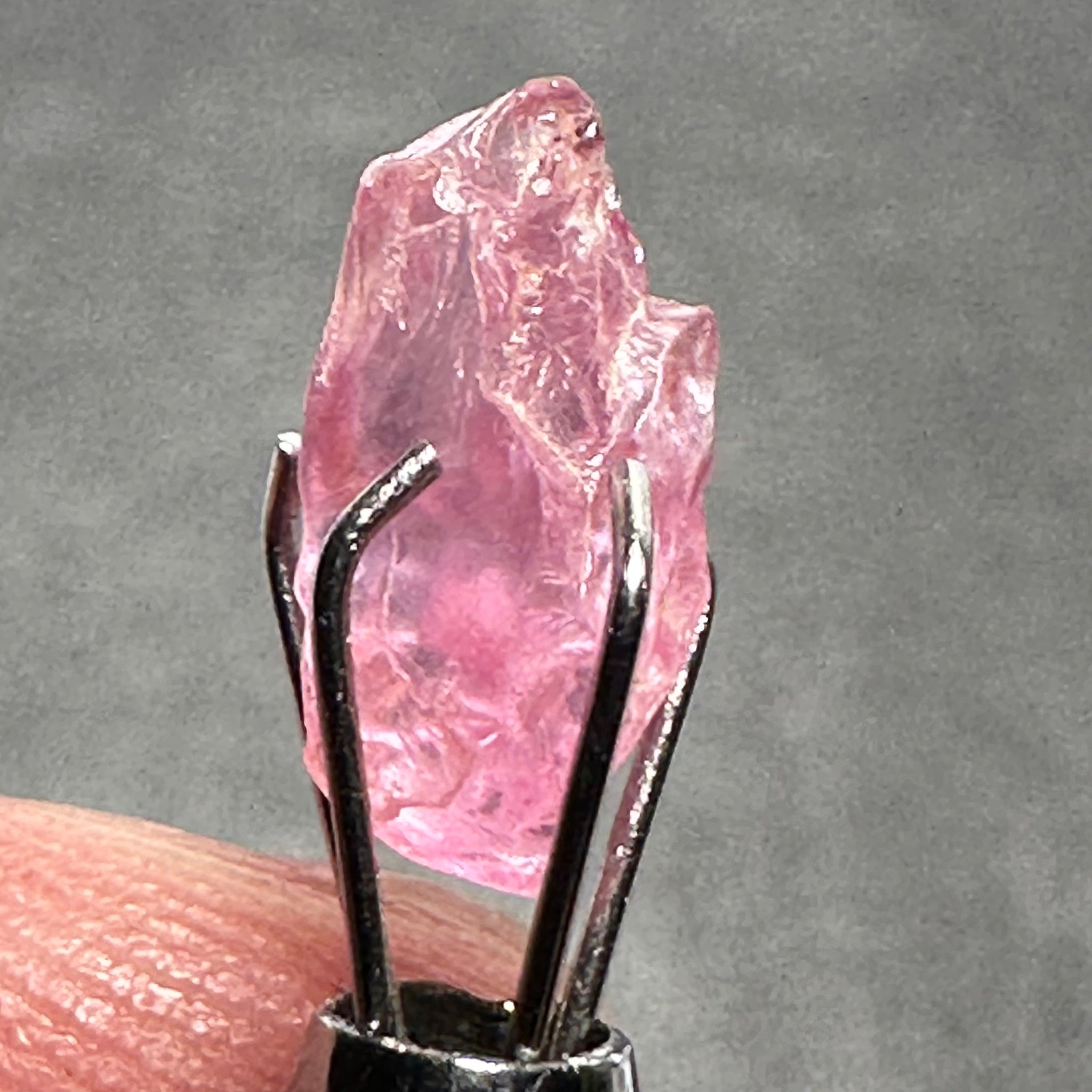2.24Ct Pink Spinel Tanzania Vvs + Slight Silk Untreated Unheated