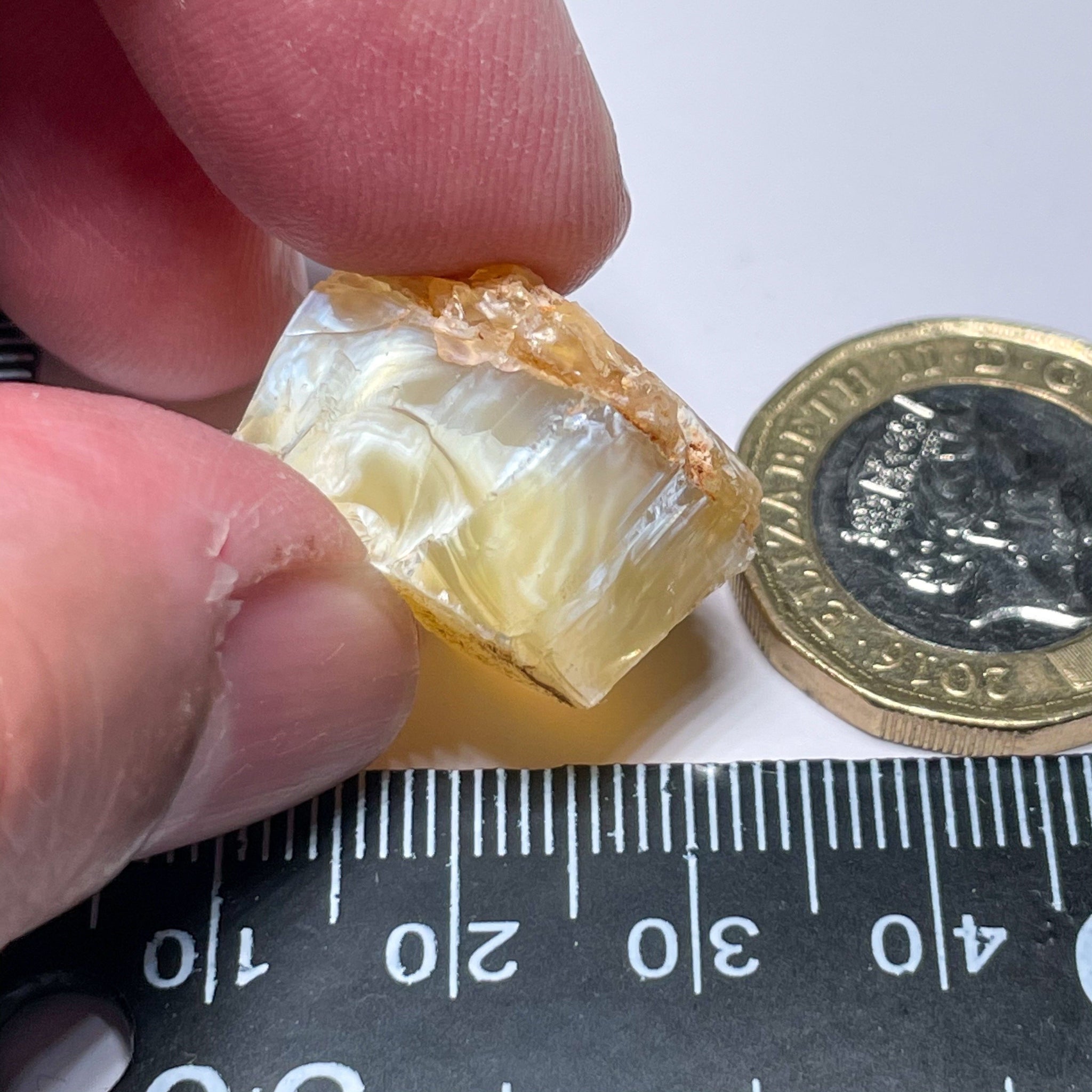 24.44Ct Opal Tanzania Untreated Unheated From A 1999 Deposit Chatoyant (White Pearly Cats-Eye