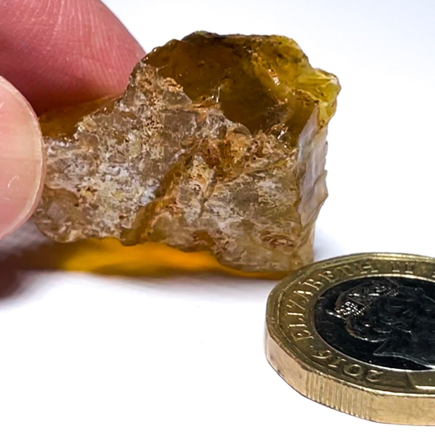 40.71Ct Opal Tanzania Untreated Unheated From A 1999 Deposit Chatoyant (Pearly Cats-Eye Effect)