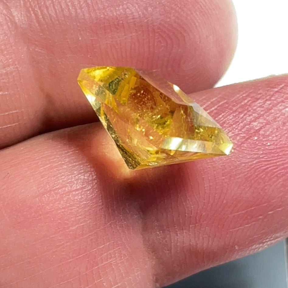 8.035Ct Vivid Intense Yellow Golden Danburite Tanzania Untreated Unheated. Slightly Included. Super