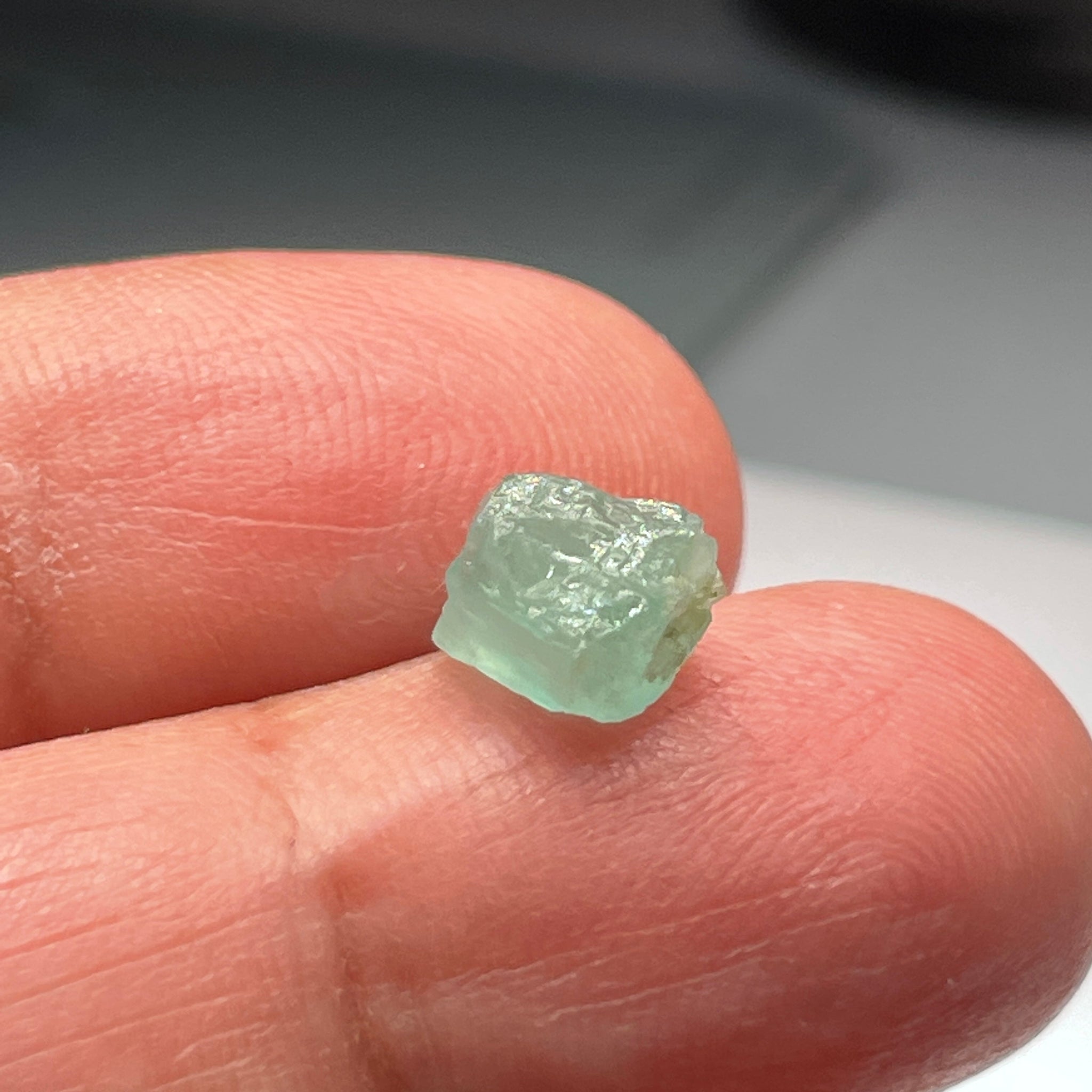 2.51Ct Emerald Crystal. Tanzania. No Oil Untreated Unheated.